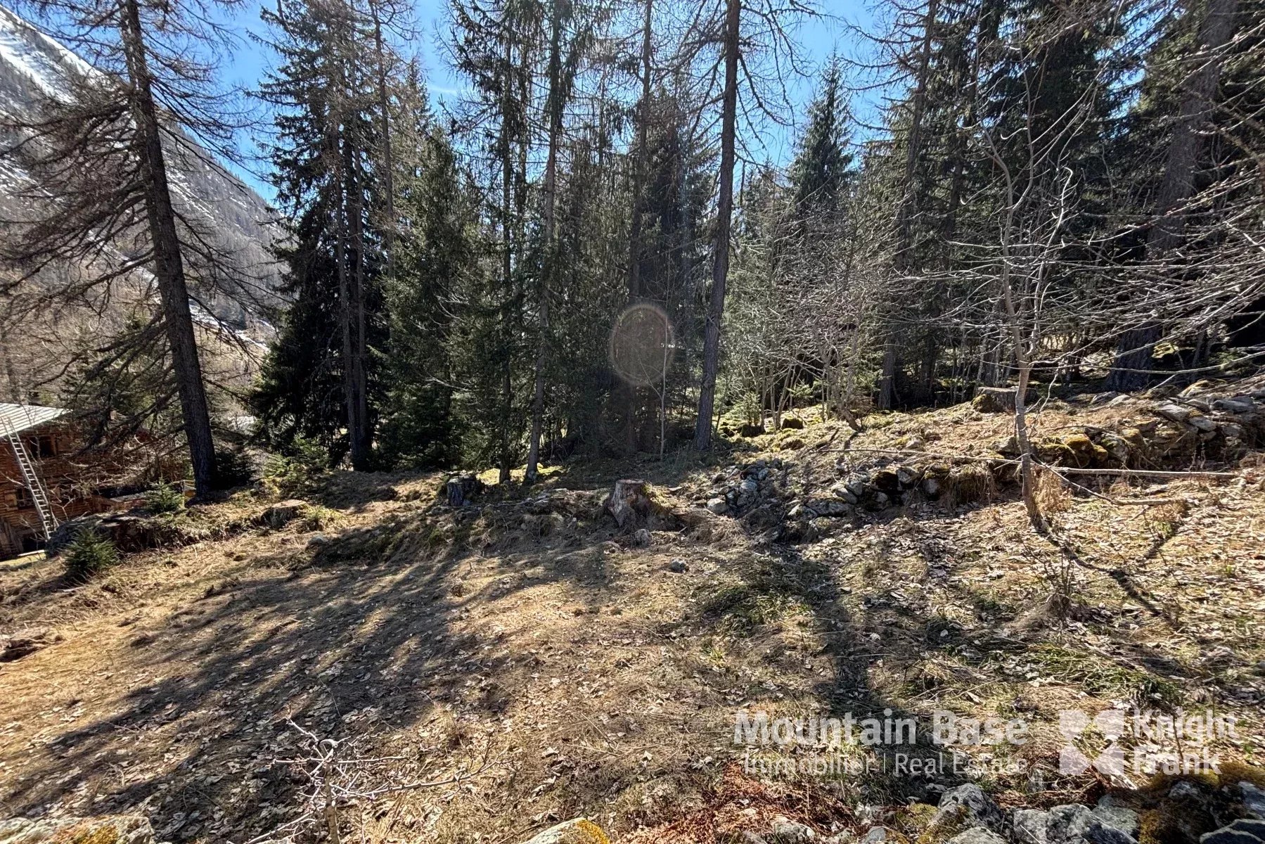 Un beau terrain dans le hameau de la Morzay, Vallorcine.