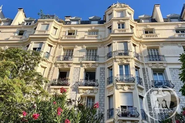 Apartment  - 5 rooms  - 123.41 m2 -