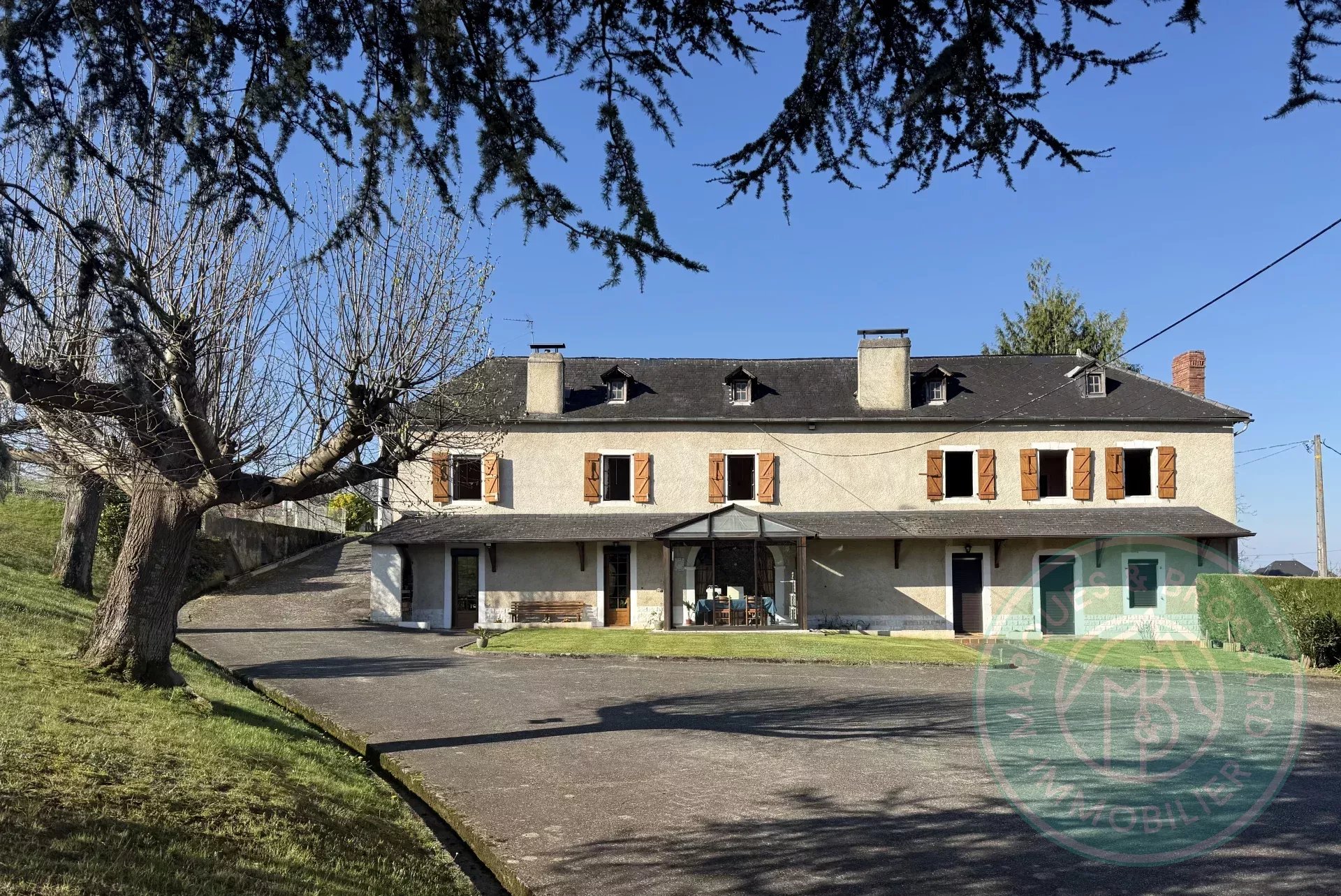 Agence immobilière de 