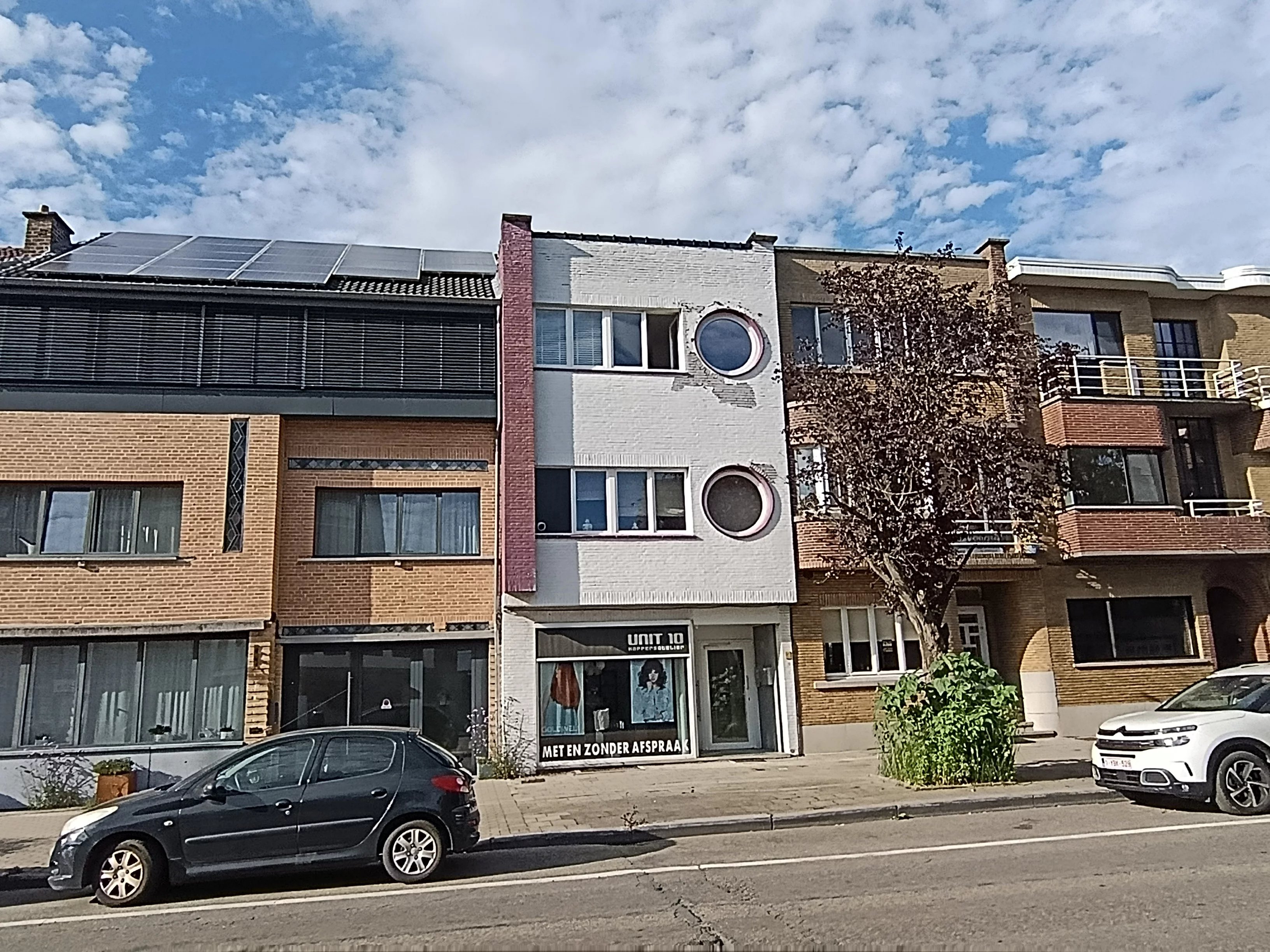NAAMSEVEST