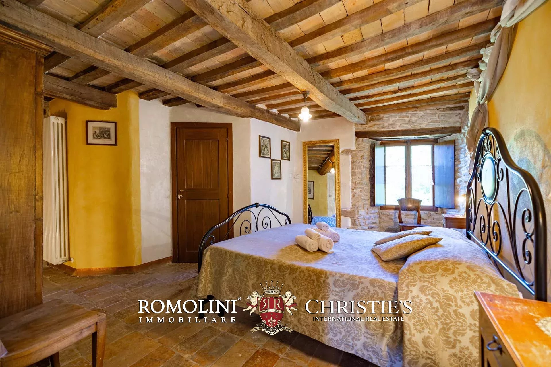 10 Bedroom Chateau's Image 49
