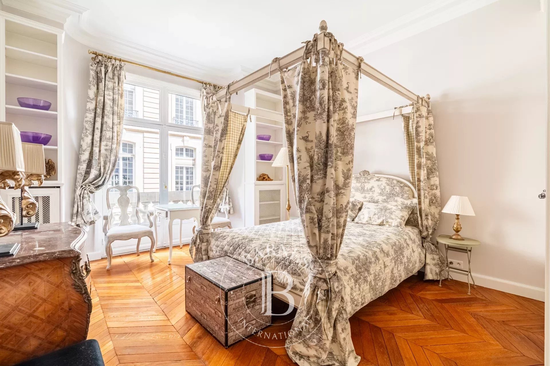 Paris 16 - Victor Hugo - Dual-aspect 4-bed apartment - picture 12