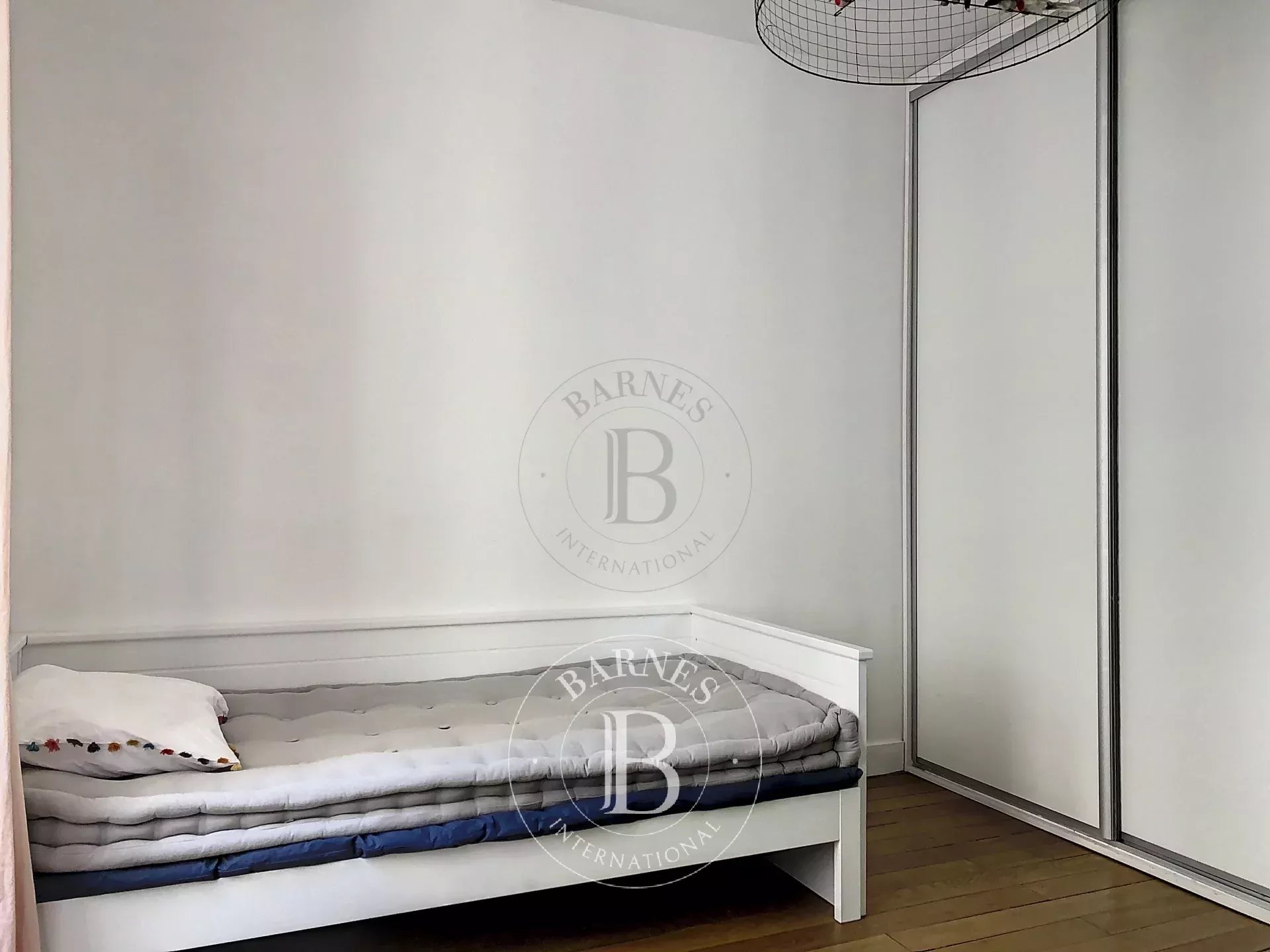 Daire Paris 18ème - picture 15