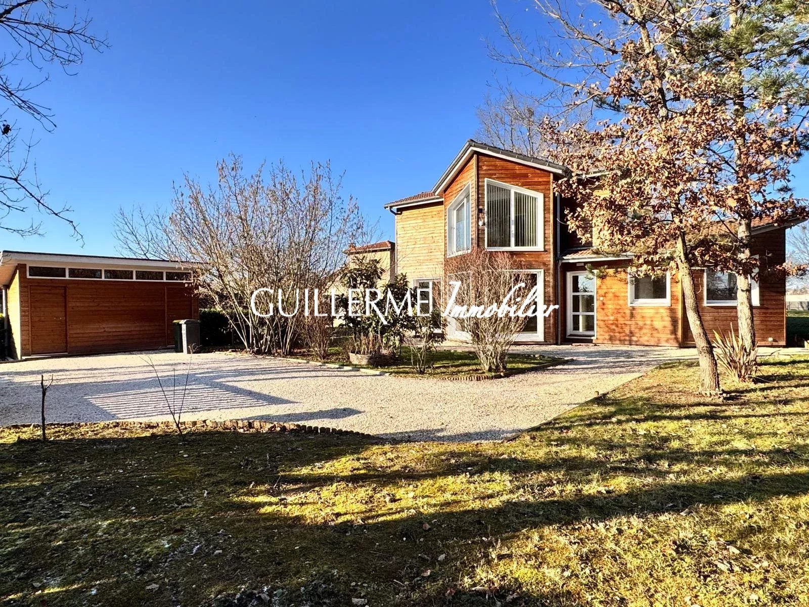 Agence immobilière de 