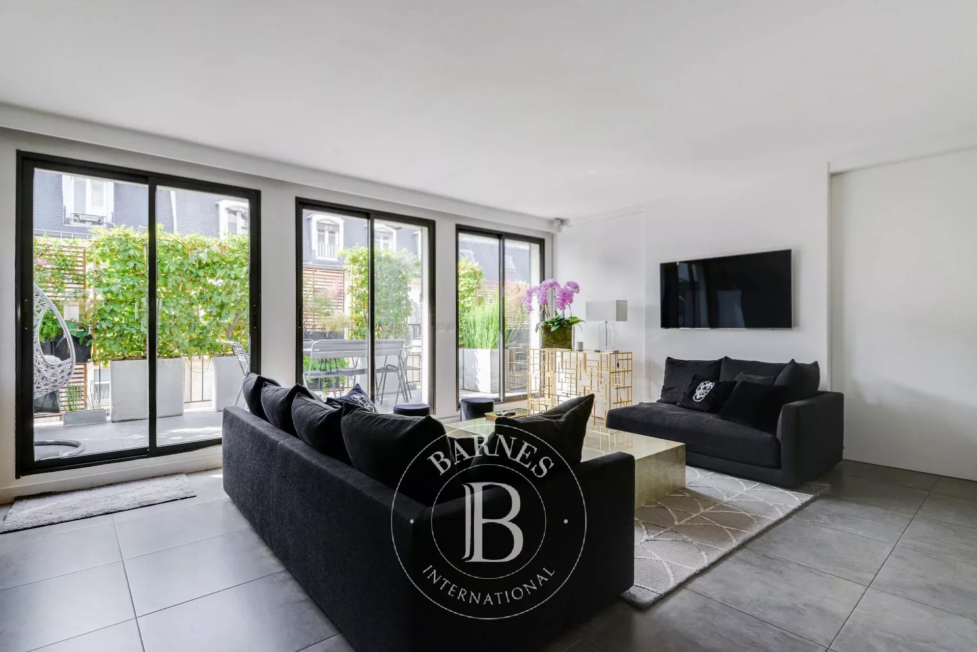 Daire Paris 8ème - picture 15