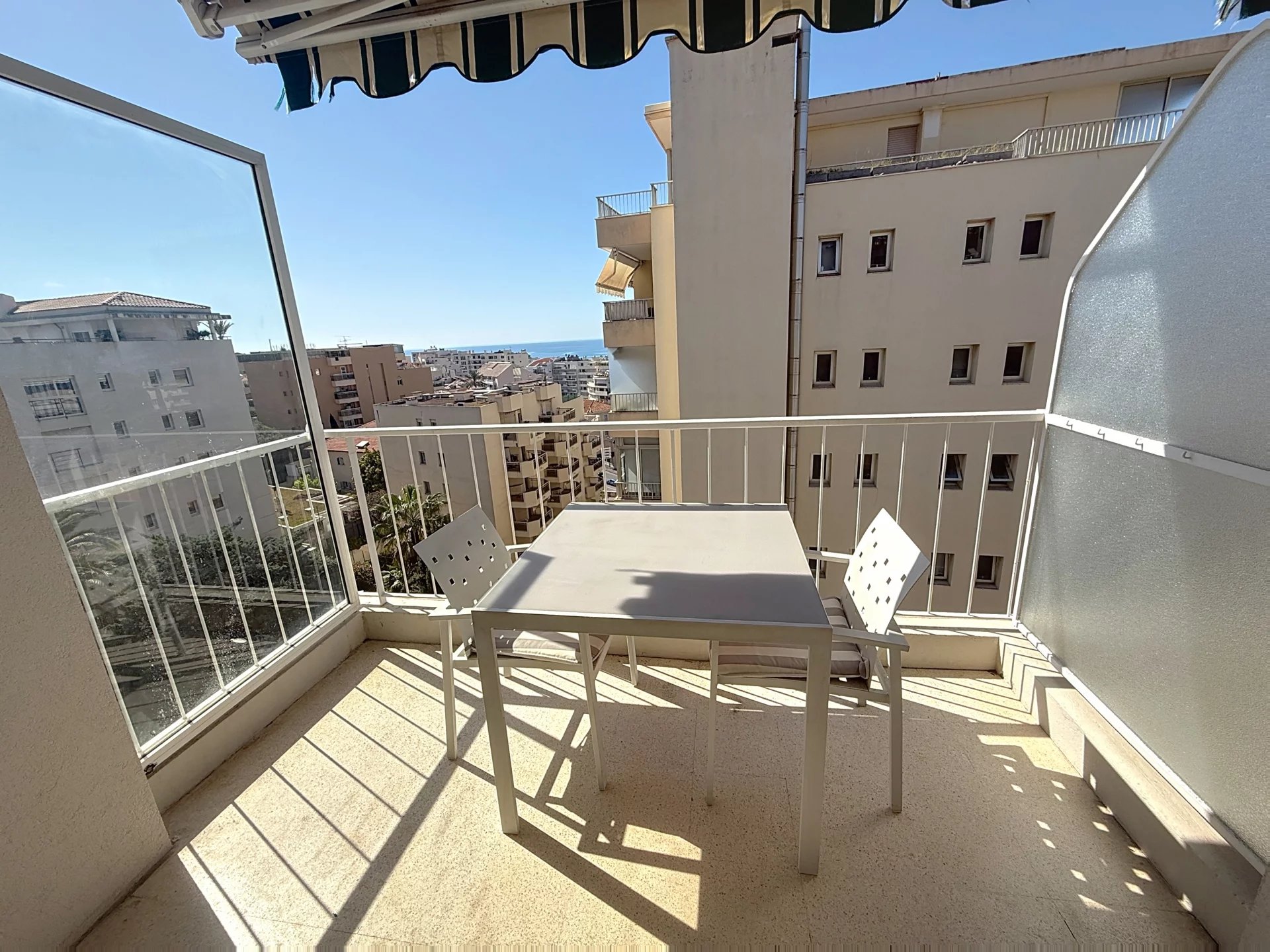 Agence immobilière de AZUR ACT IMMOBILIER