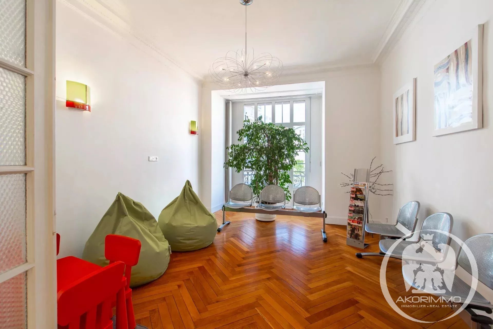 Apartment  - 6 rooms  - 154.0 m2 -  €1,120,000 - For sale