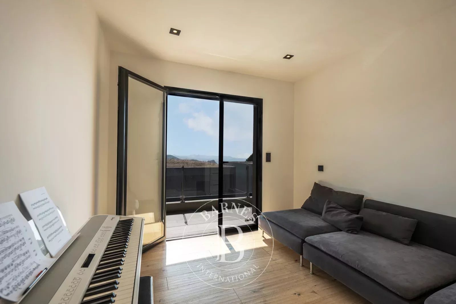 Daire Saint-Florent - picture 13