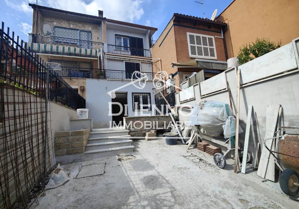 Sale Twin Villa Roma La Giustiniana