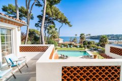 Elegant property with sea view Antibes — photo 3 of 7
