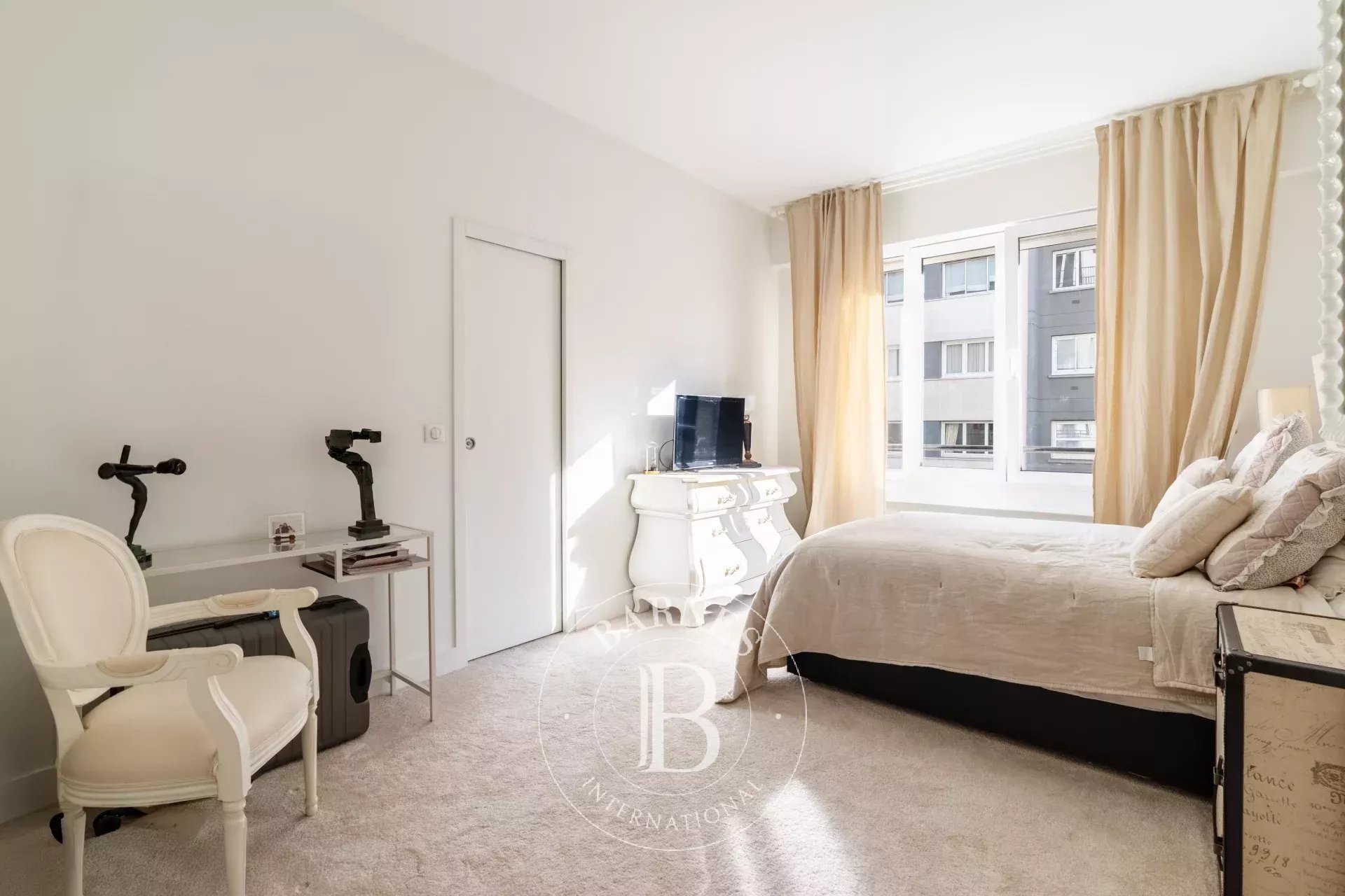 Paris  - Apartment 2 Bedrooms - picture 9