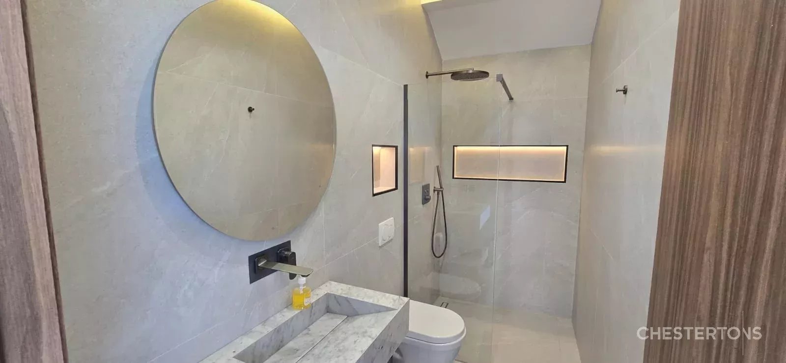 Image of Villa - 5 Bedrooms for Sale in Marrakech-Ménara-Marrakech-Morocco, Image 20