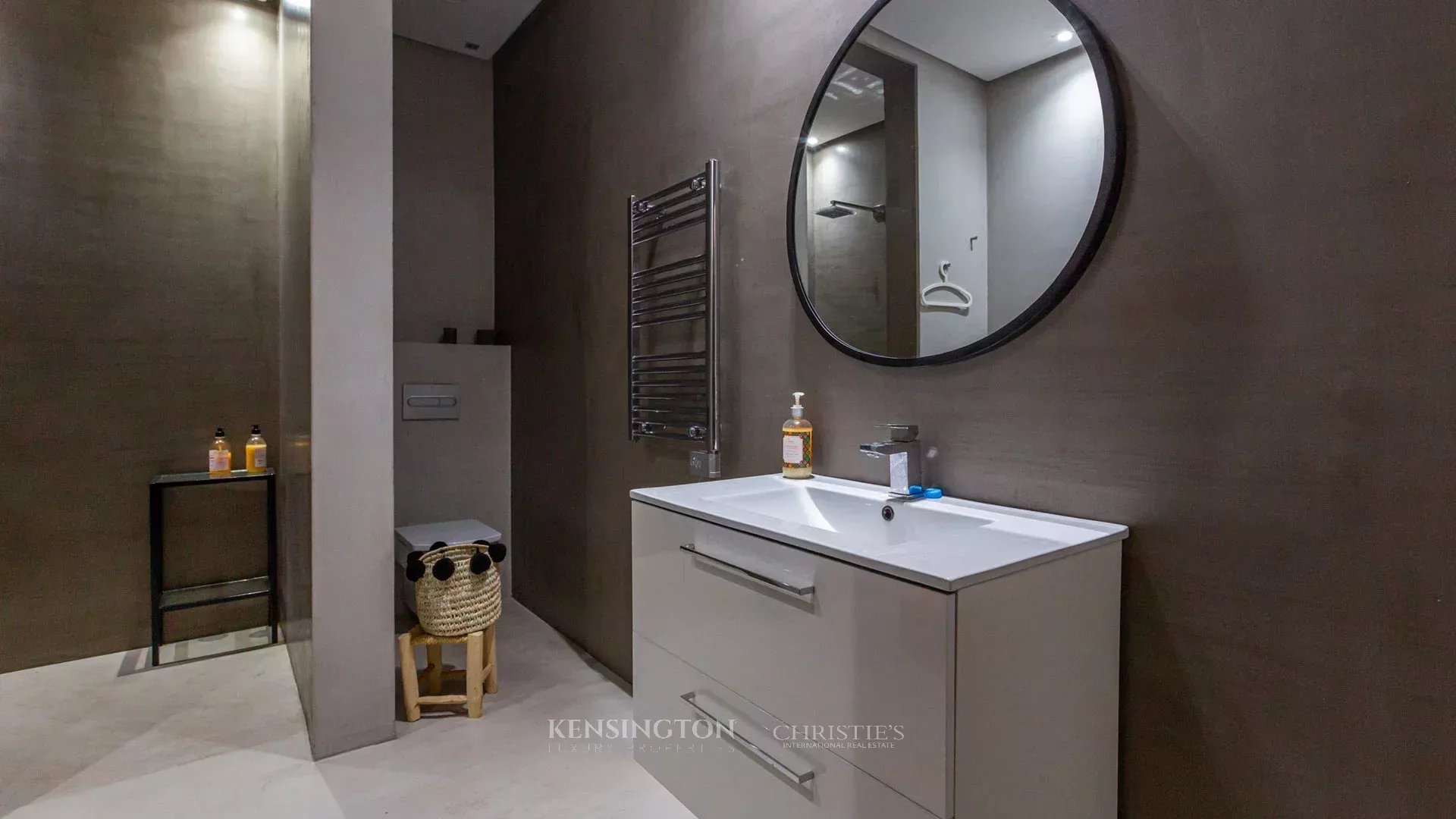 6 Bedroom Villa/Townhouse's Image 59