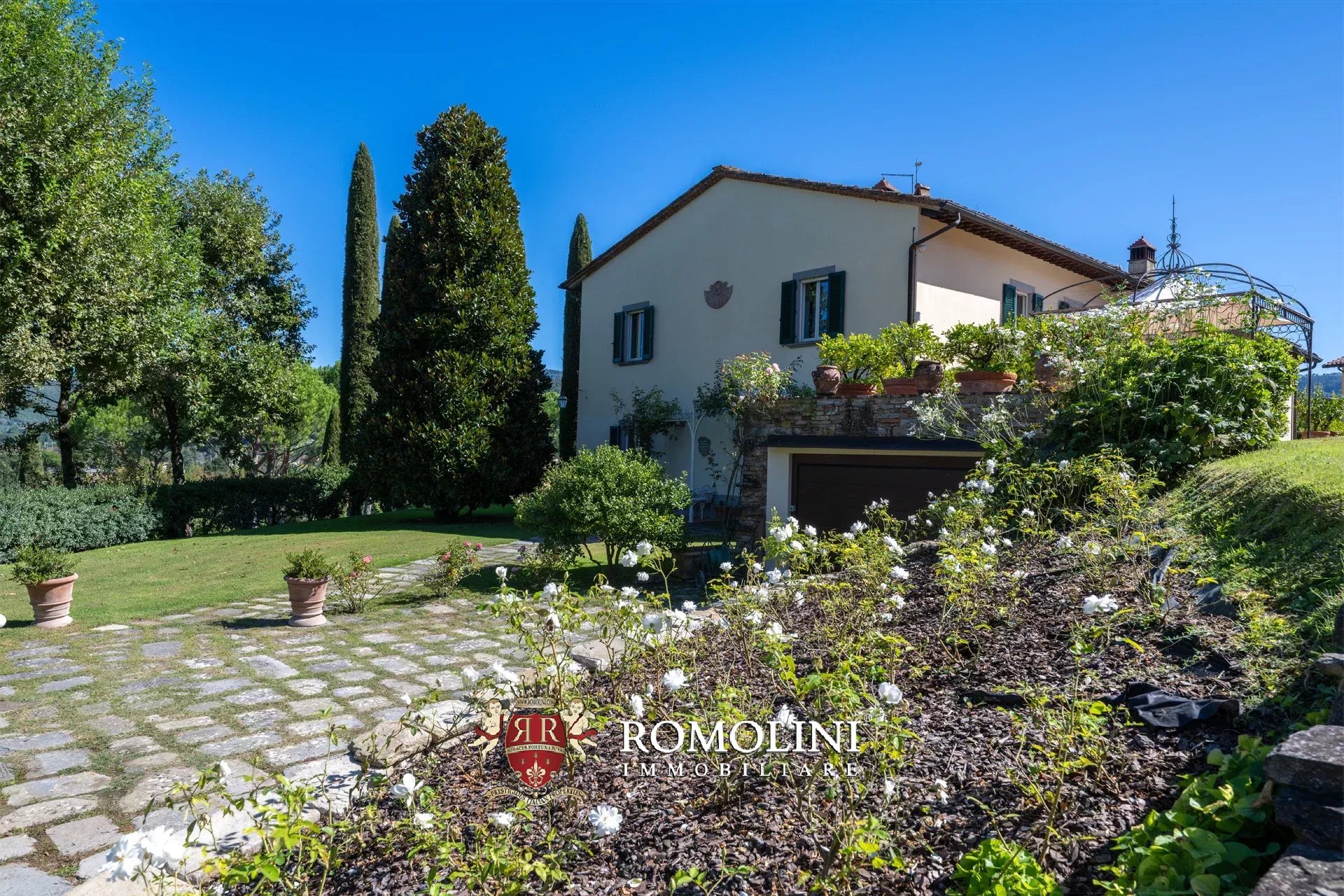 4 Bedroom Villa/Townhouse's Image 13