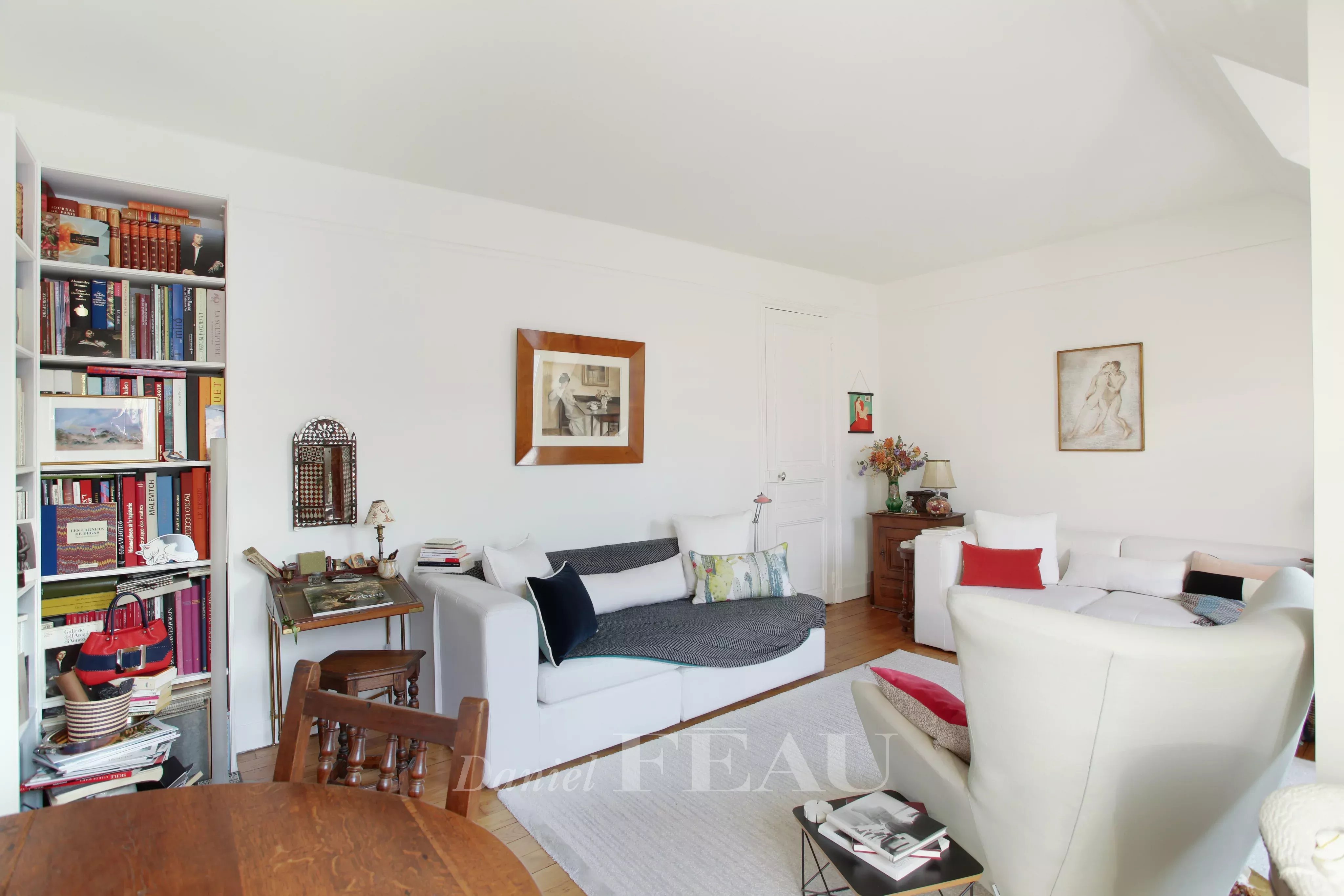 Sale Apartment Paris 1st