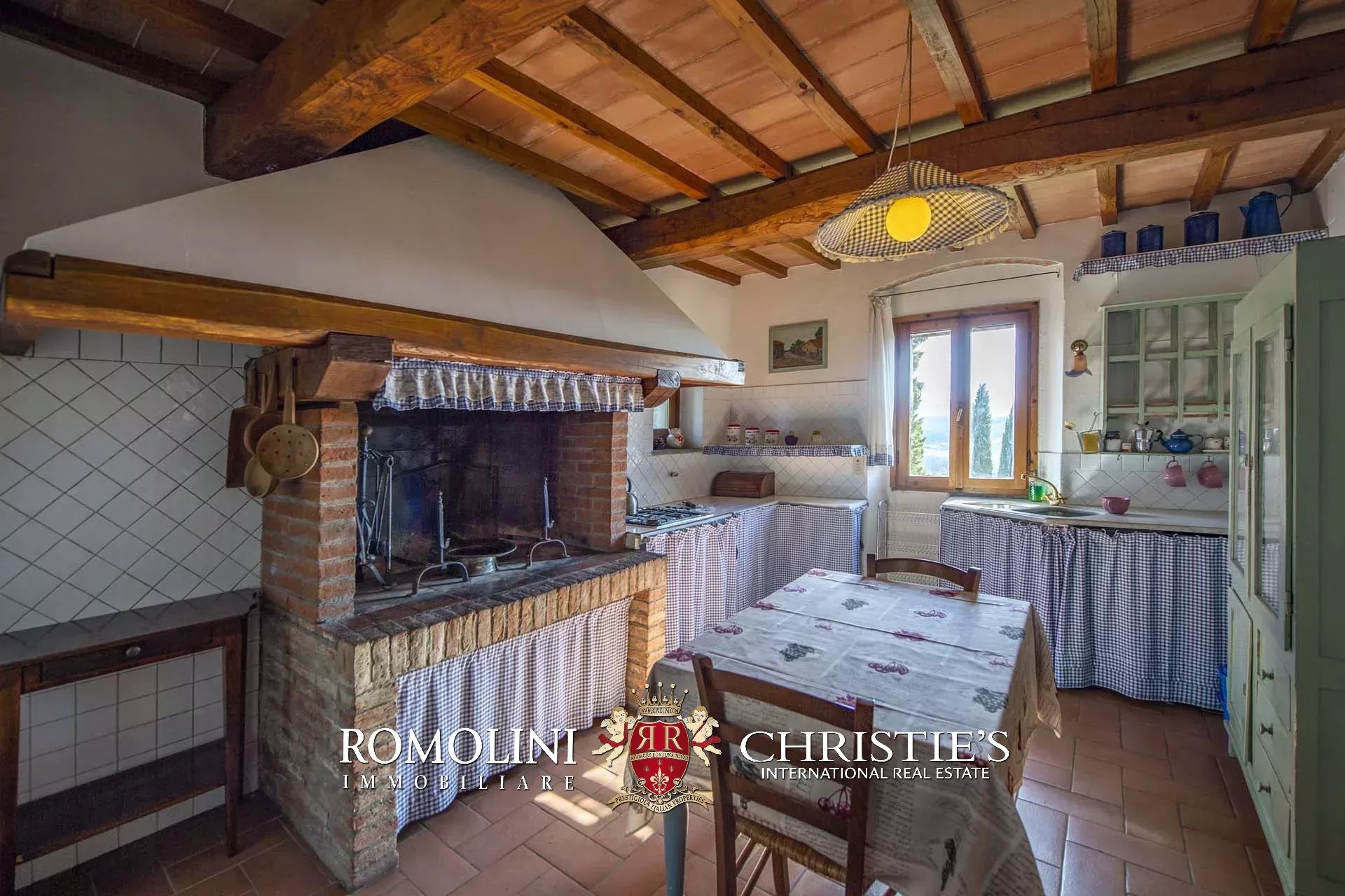 11 Bedroom Villa/Townhouse's Image 31