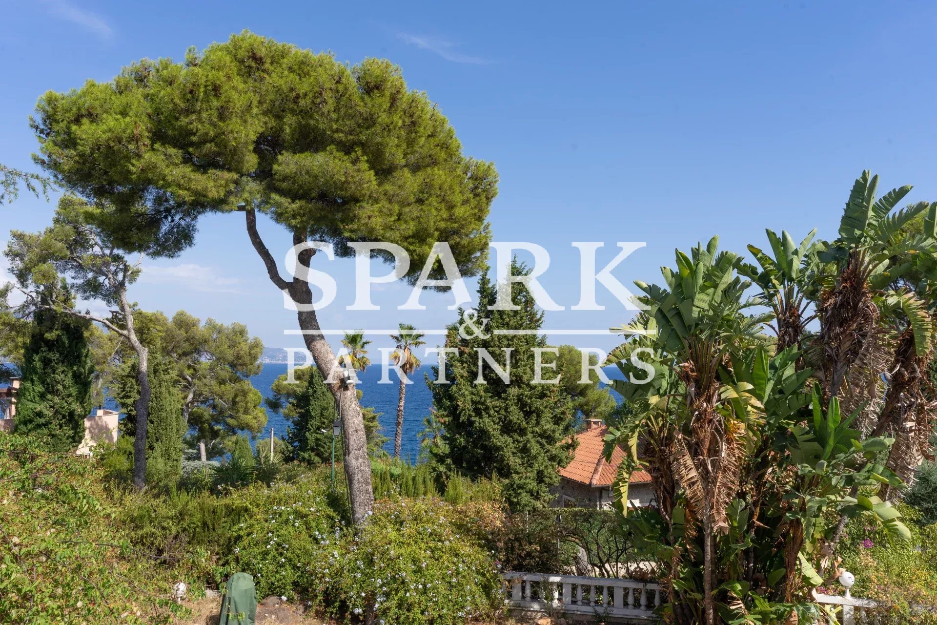 Roquebrune-Cap-Martin - Villa con piscina vicino alla spiaggia