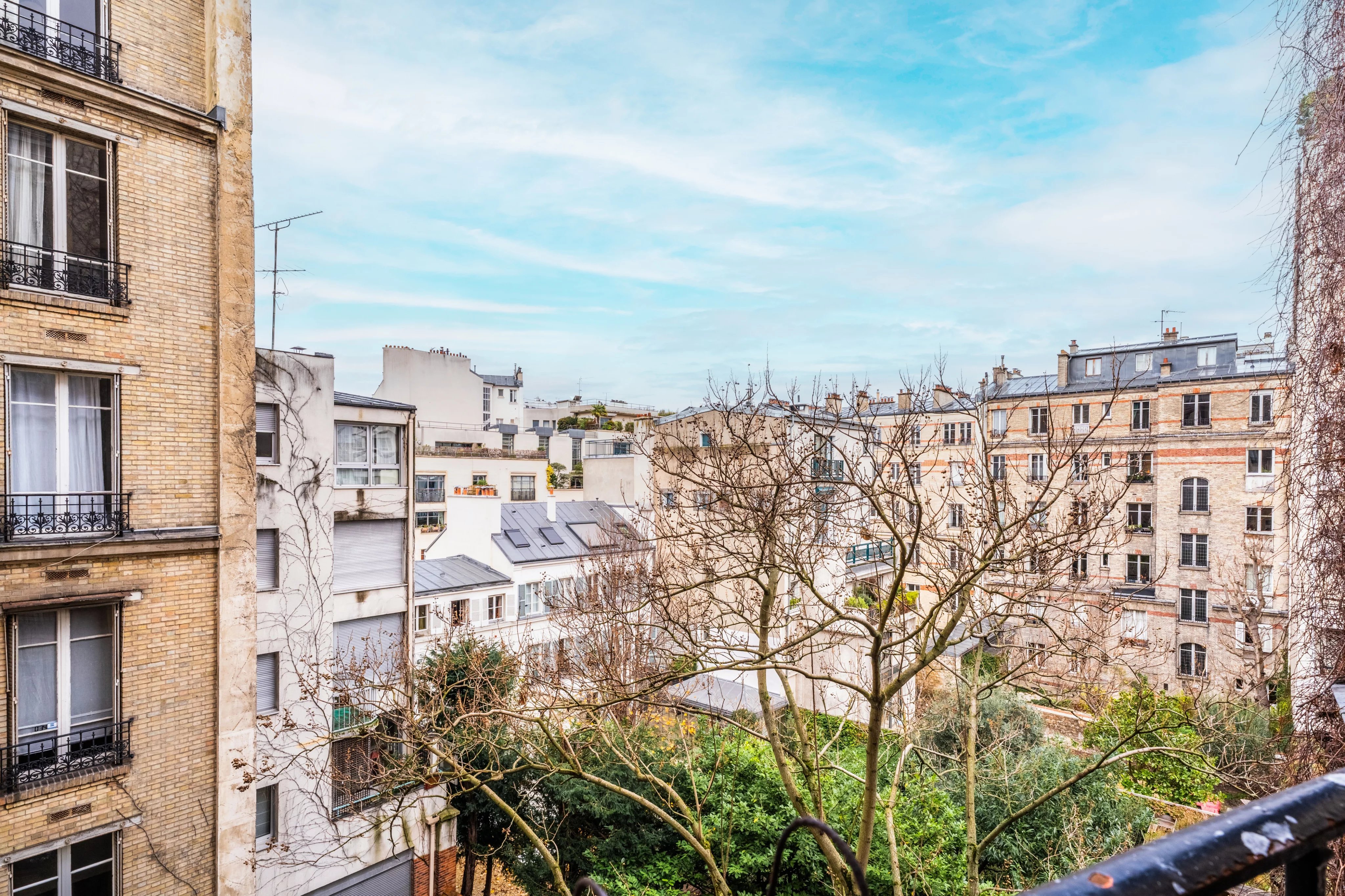 Sale Apartment Paris 16th