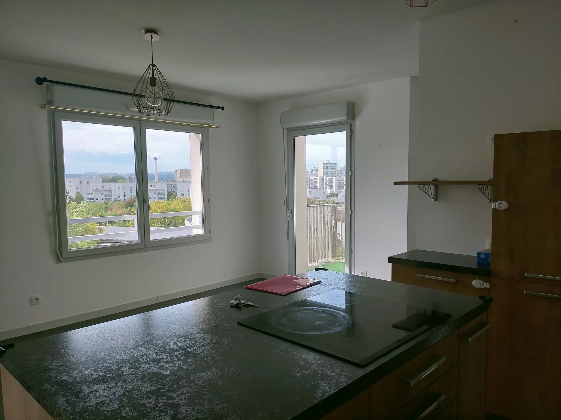 7317088 Location Vaulx-en-Velin