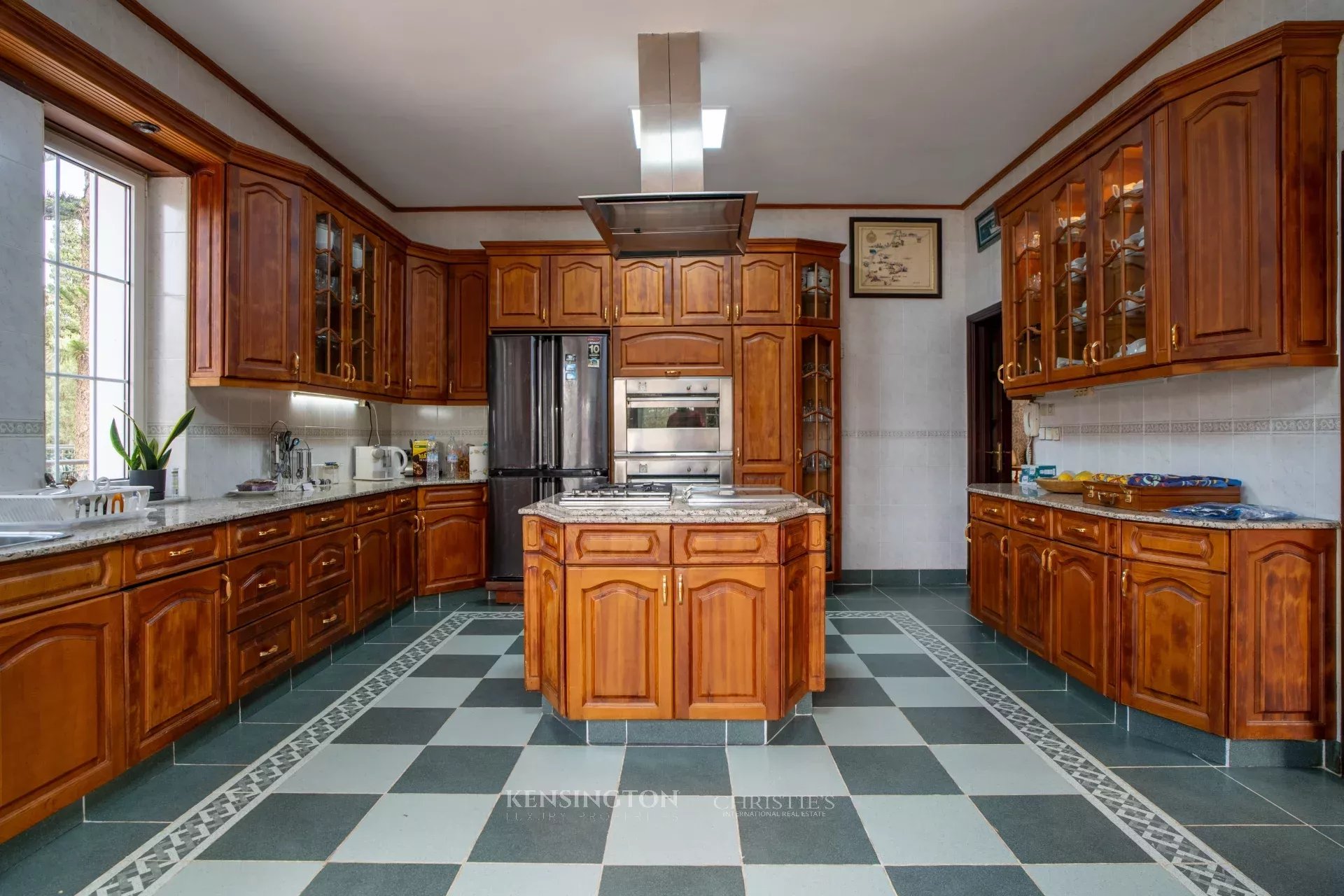 7 Bedroom Villa/Townhouse's Image 17