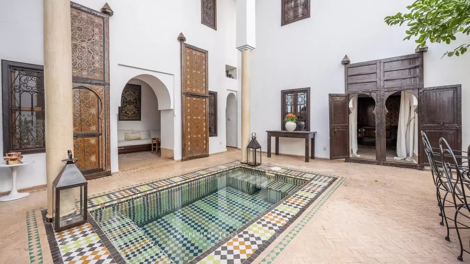 4 Bedroom Villa/Townhouse's Image 4