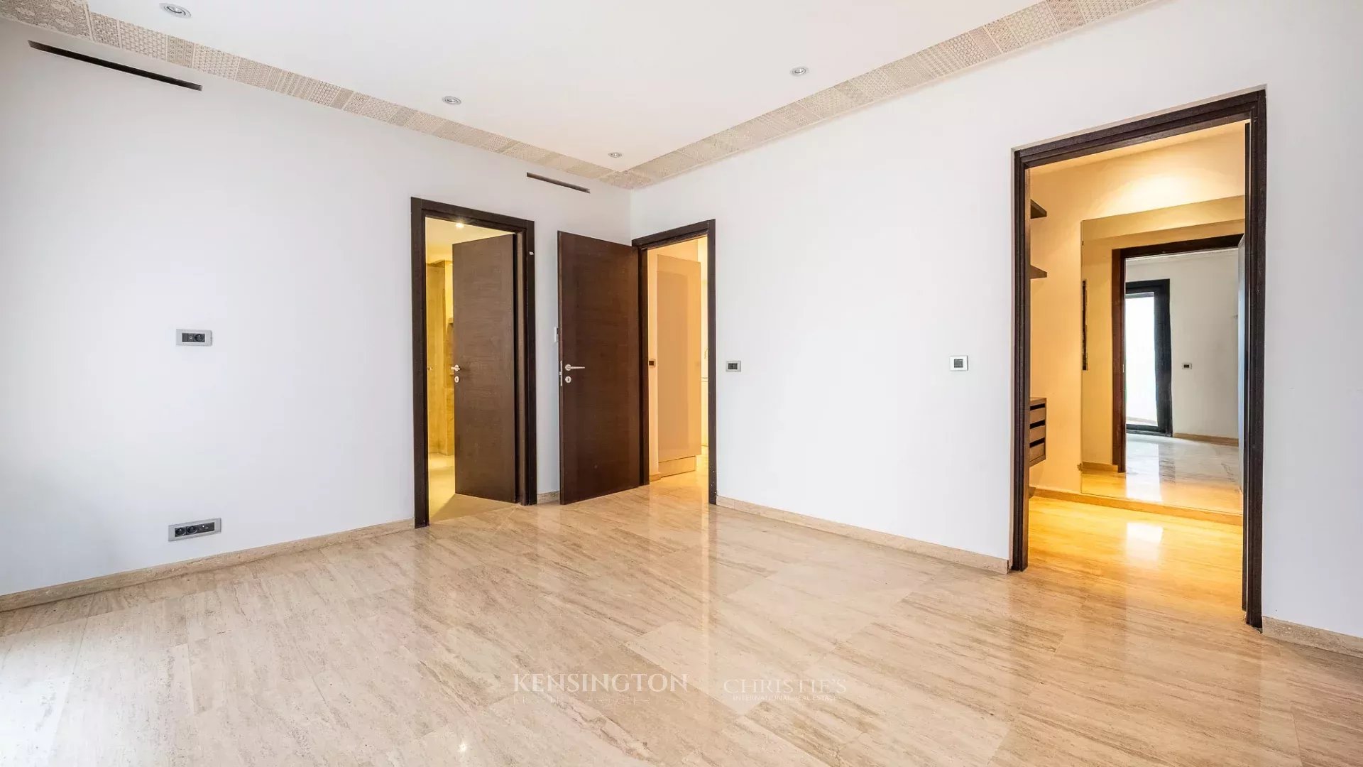 2 Bedroom Apartment/Flat's Image 3