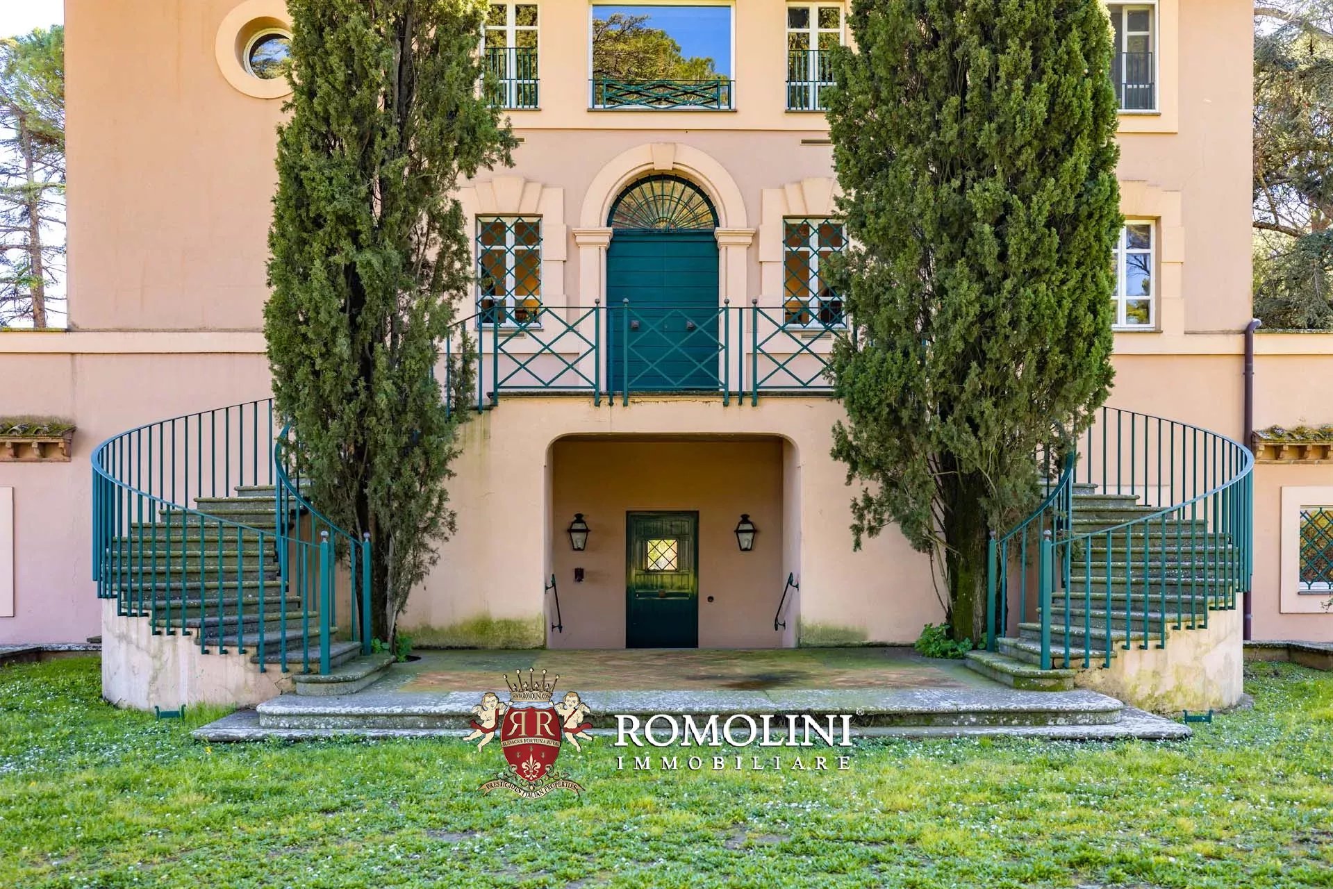 30 Bedroom Villa/Townhouse's Image 5