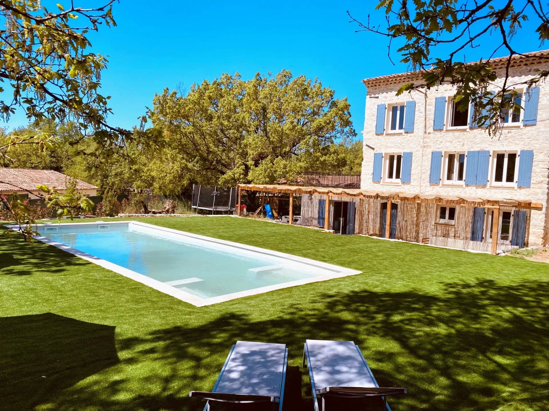 Bastide en pierre rénovée - Piscine & Charme Provencale