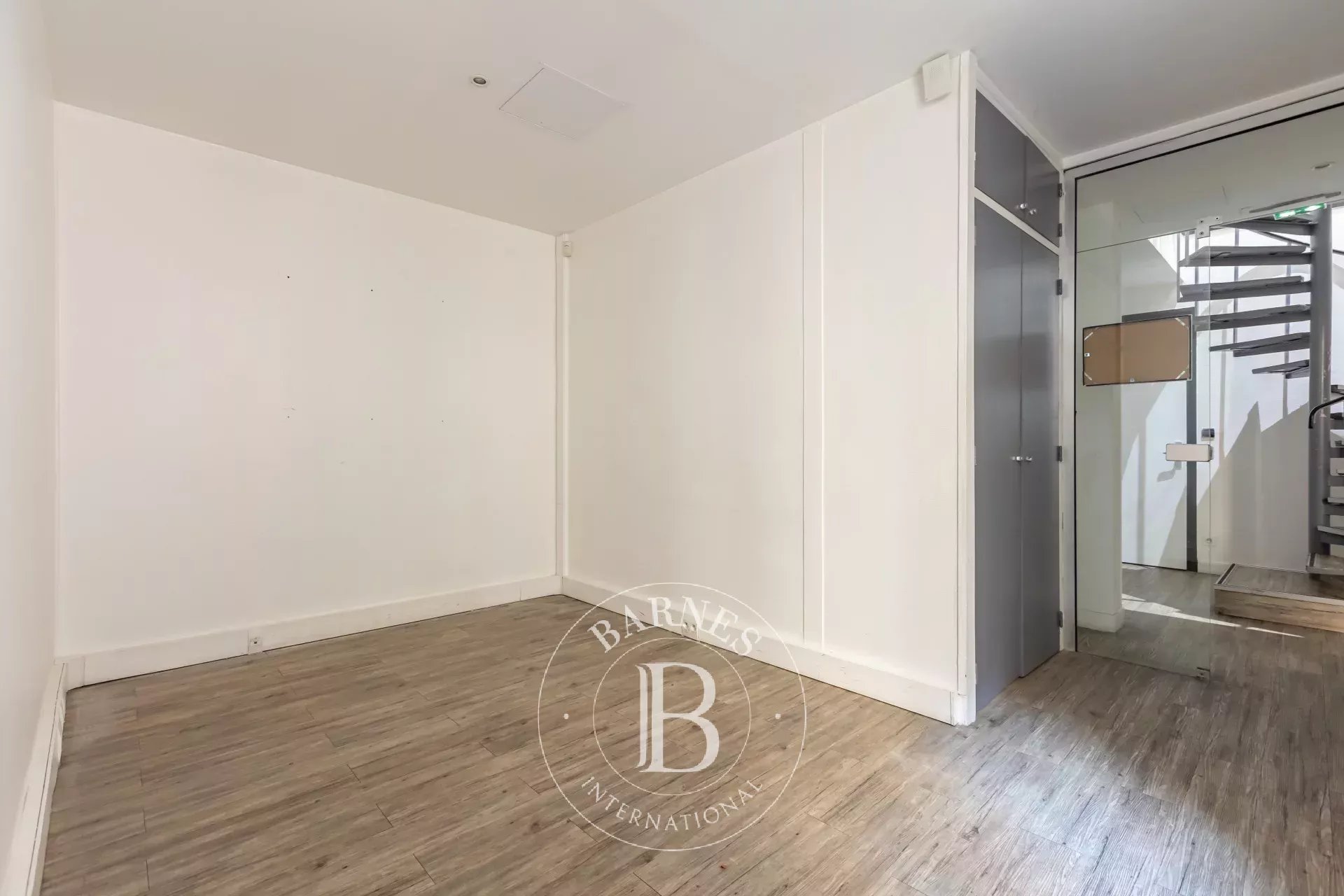 Daire Paris 16ème - picture 19