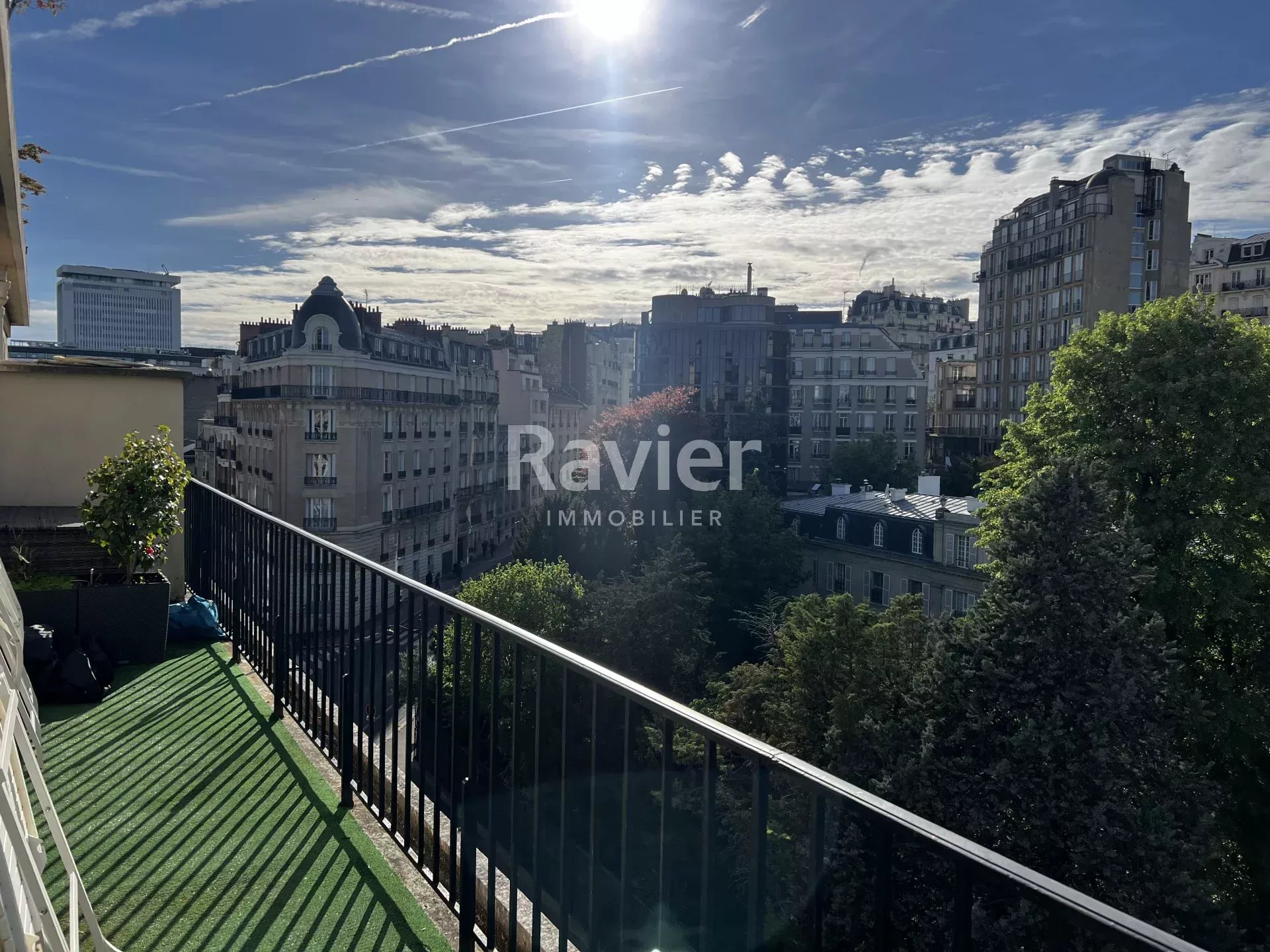 Avenue de Lamballe - 43m2 - R+7 - Grand Balcon avec vue dégagée