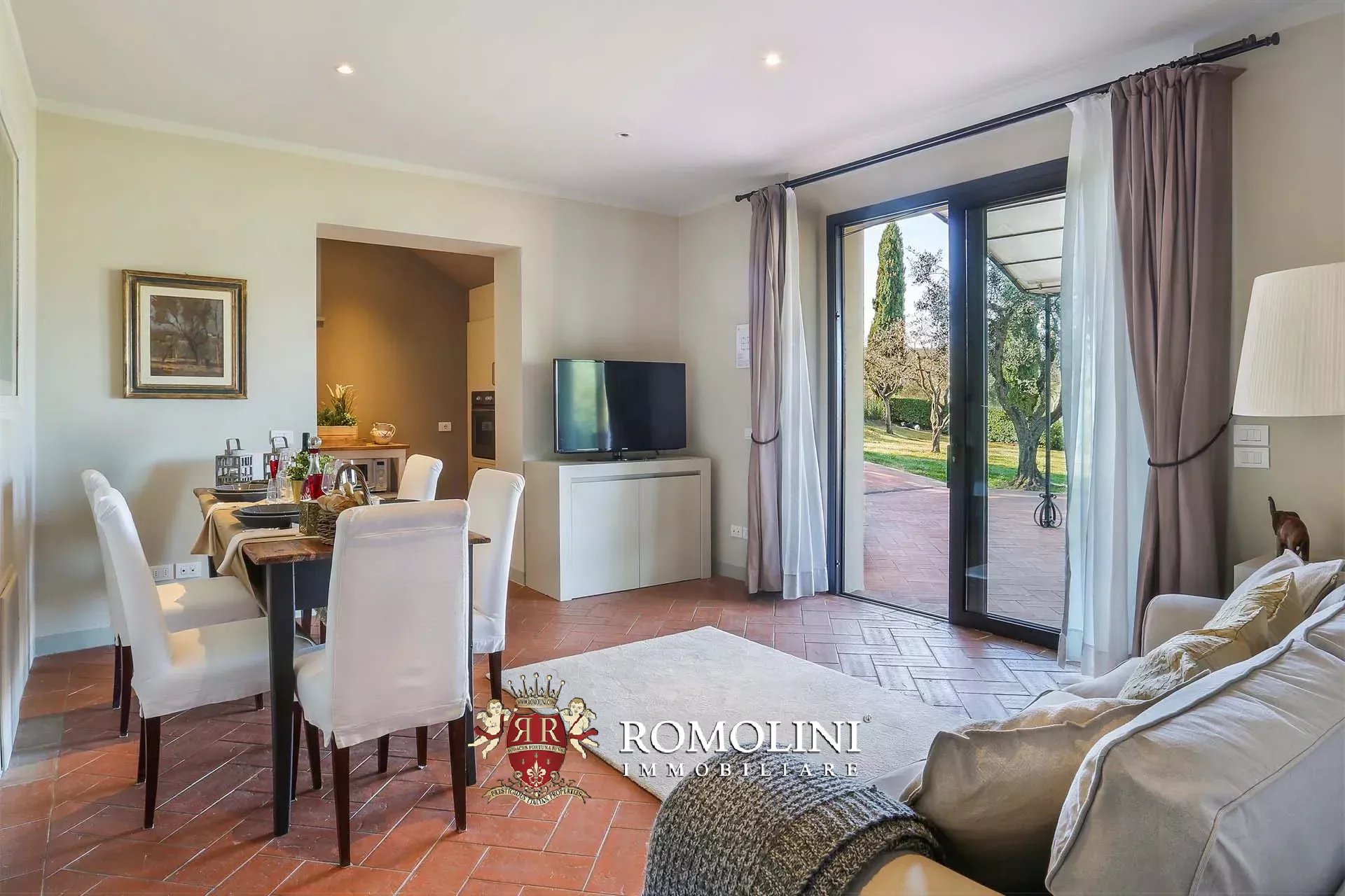 25 Bedroom Vineyard's Image 107