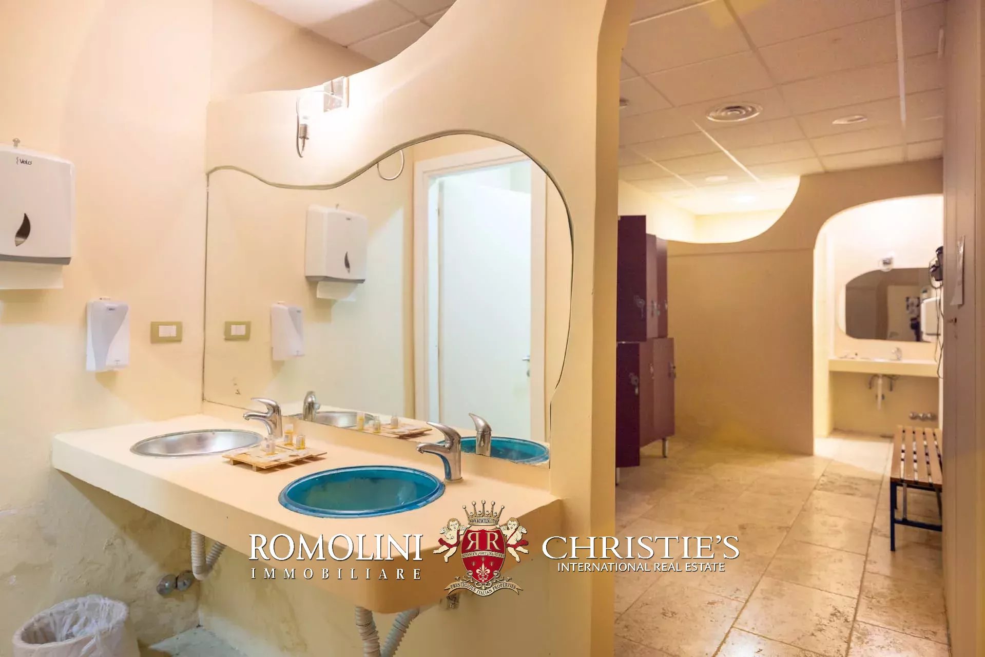 108 Bedroom Villa/Townhouse's Image 82