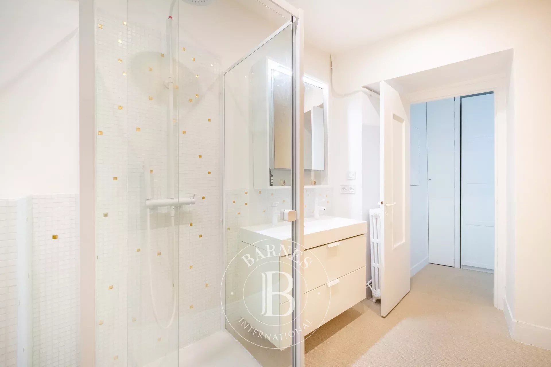 Daire Paris 2ème - picture 17