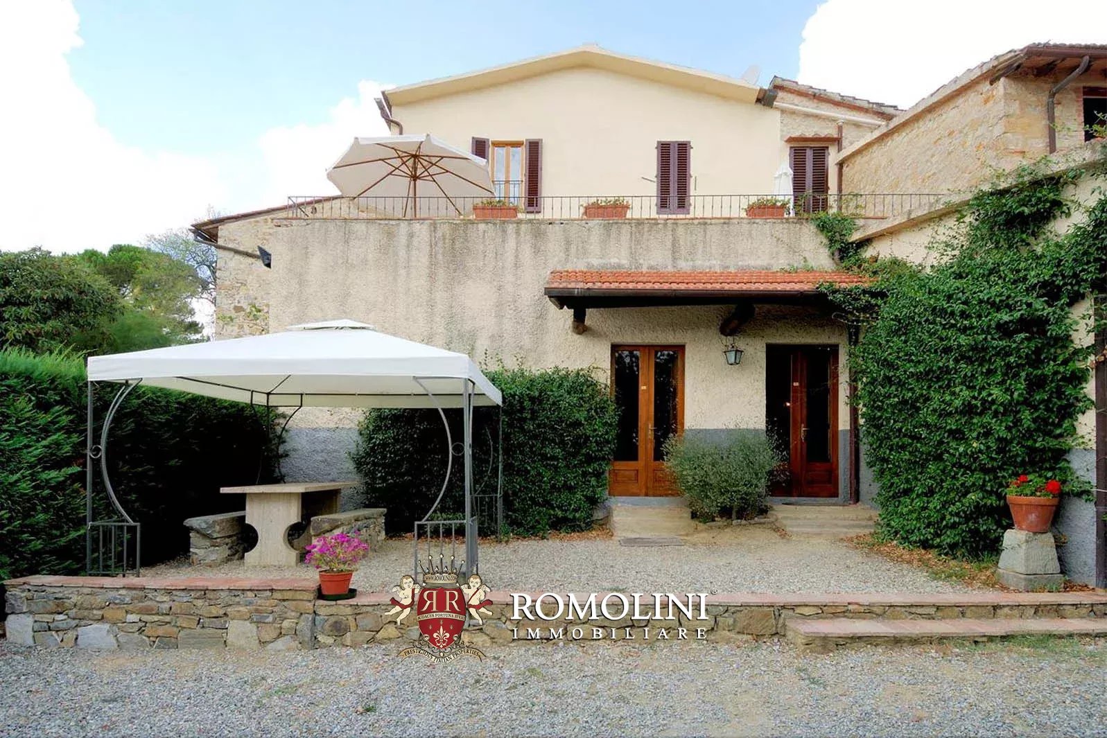 53 Bedroom Vineyard's Image 23