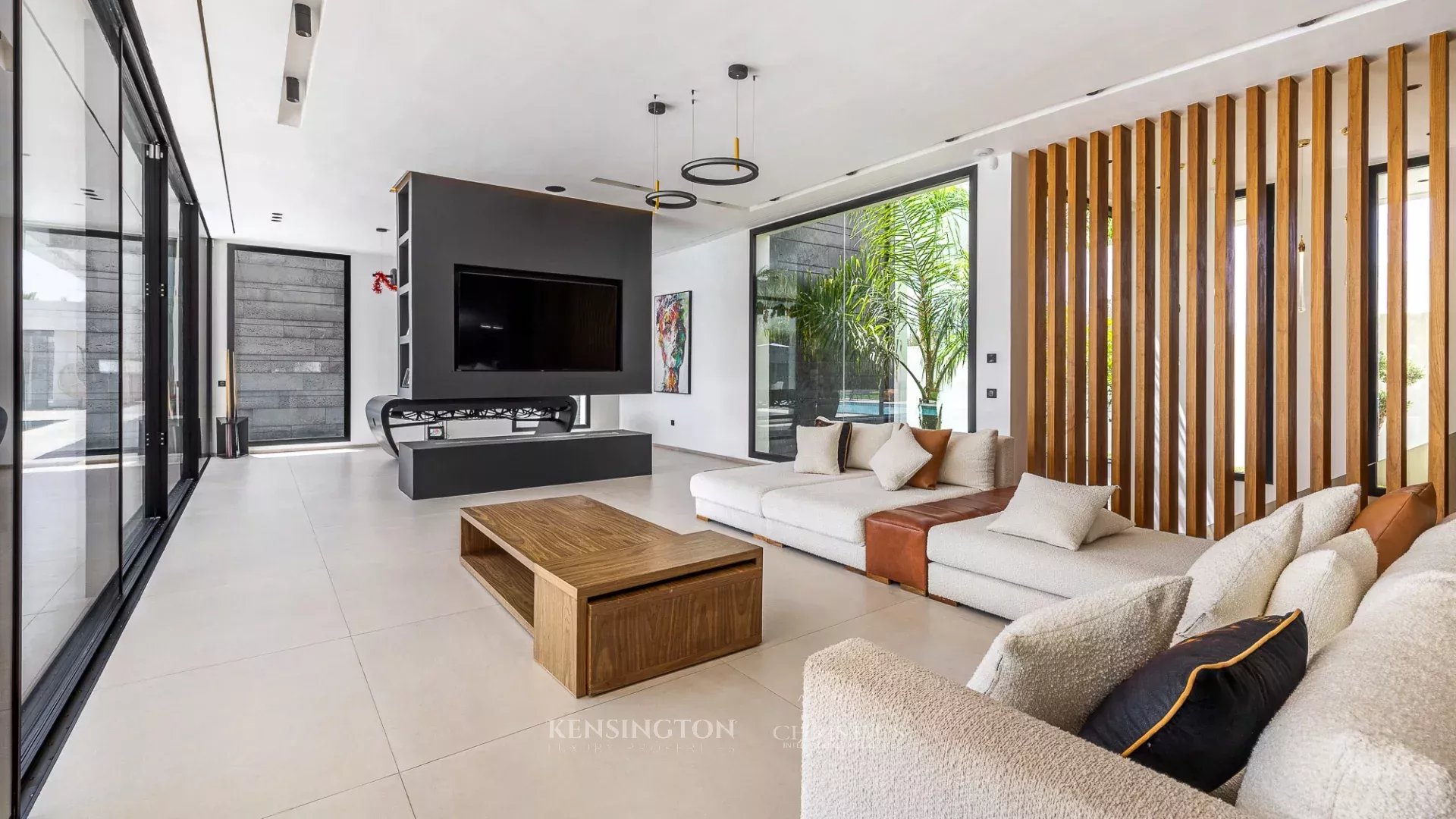 8 Bedroom Villa/Townhouse's Image 51