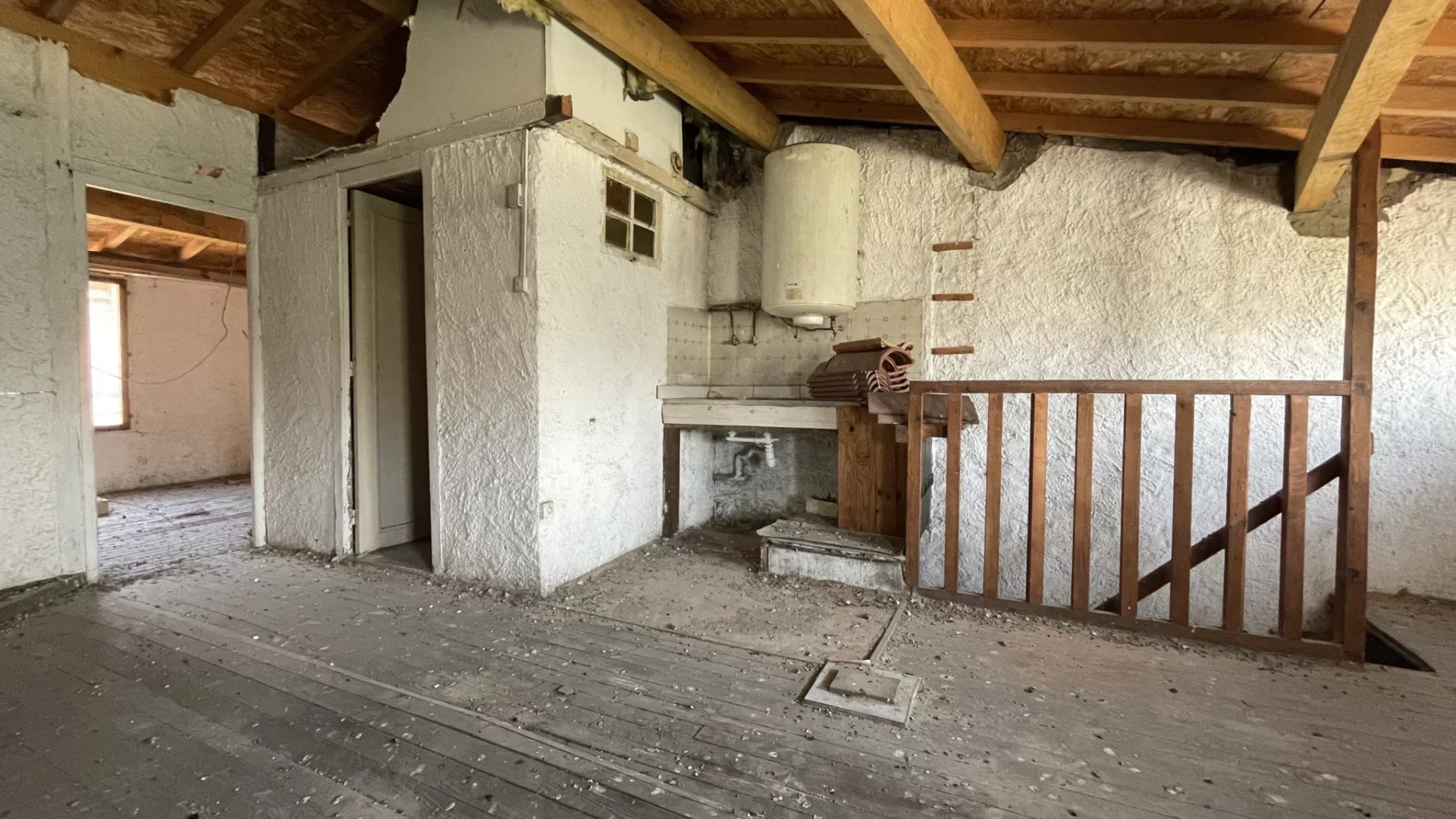 Immeuble à rénover avec potentiel pour deux duplex   Romans-