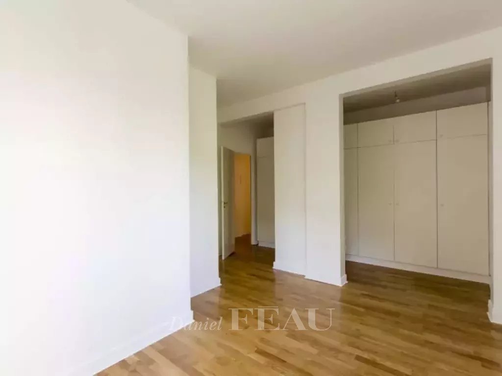 Rental Apartment Neuilly-sur-Seine