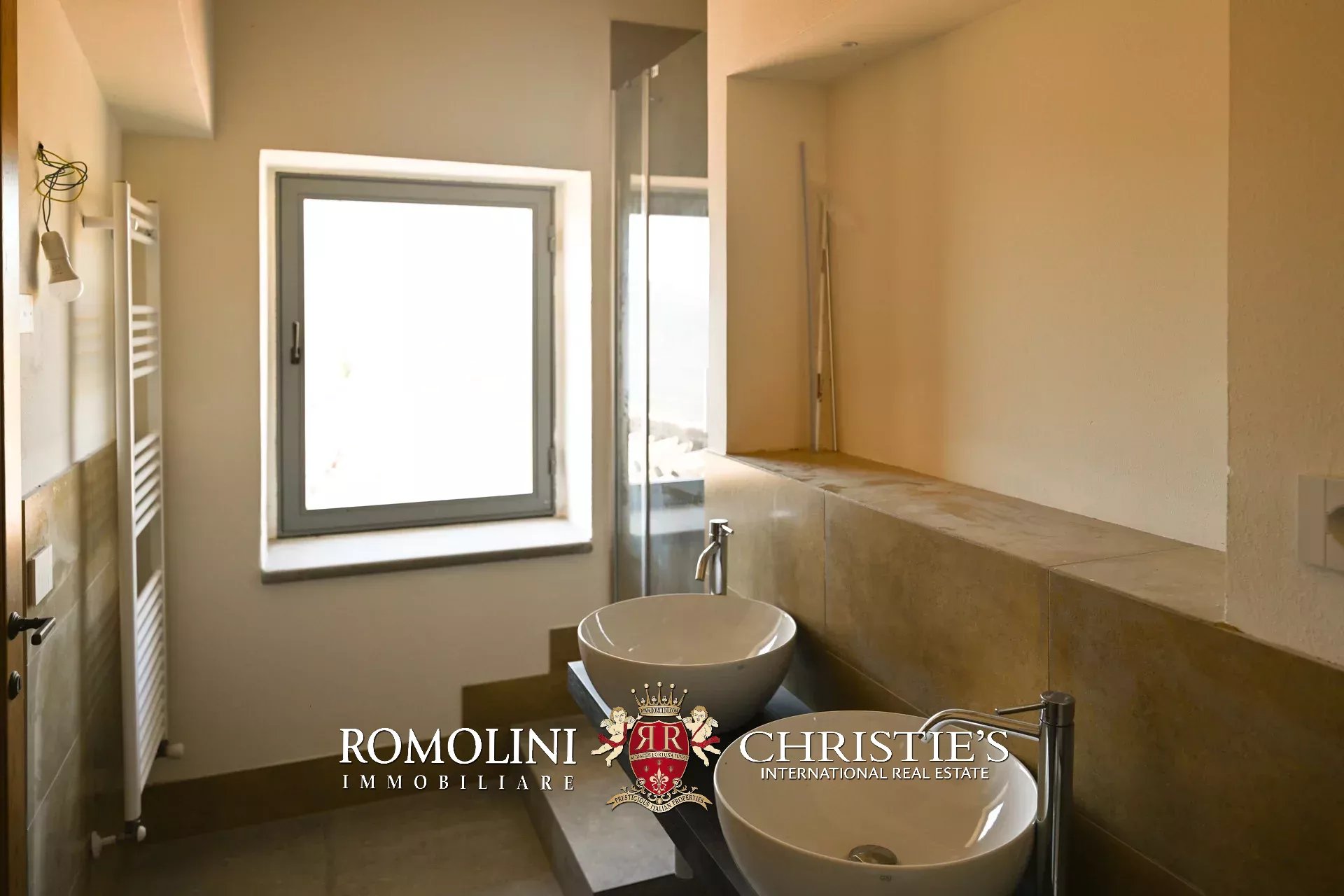 4 Bedroom Villa/Townhouse's Image 28