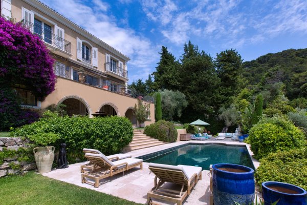 Belle Époque Luxury Villa in Cannes Californie | Family Estate — photo 3