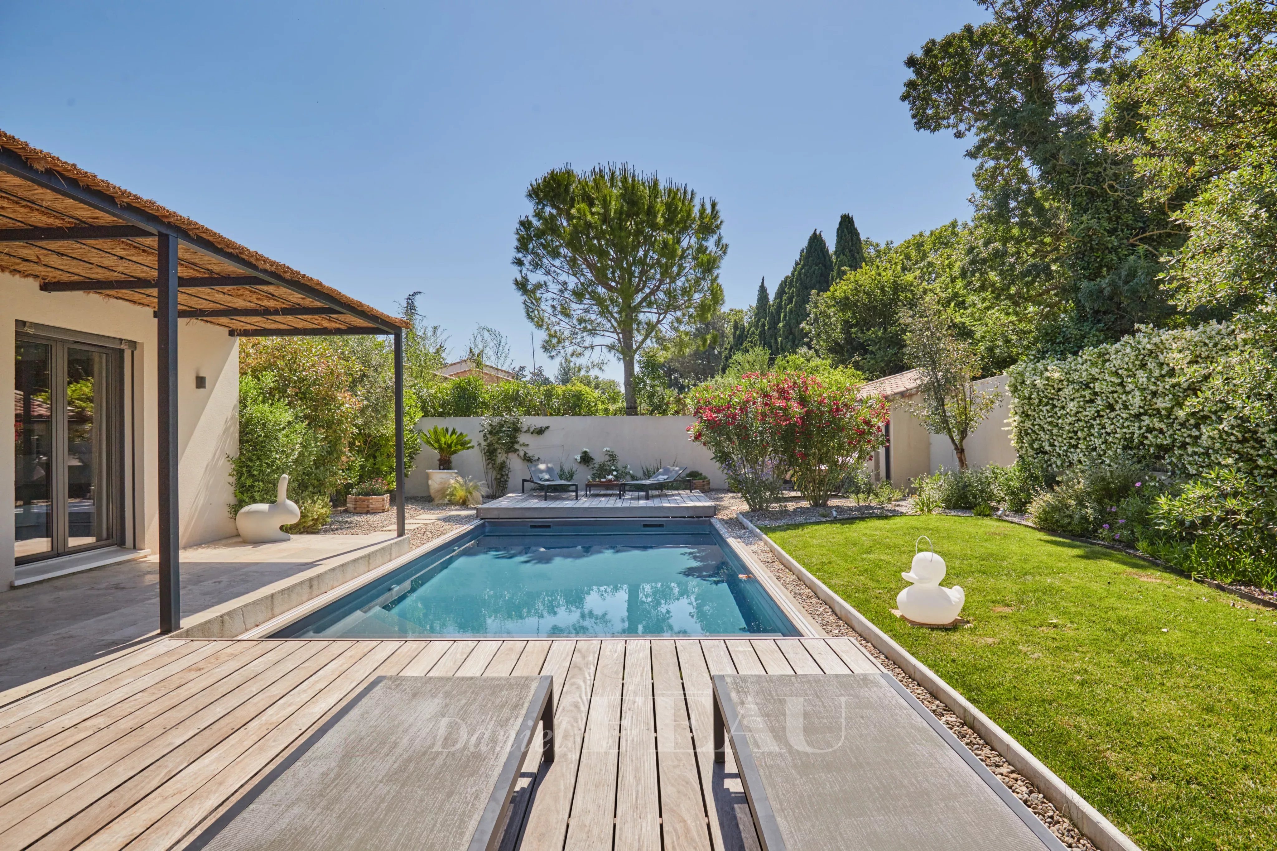 Sale House Paradou