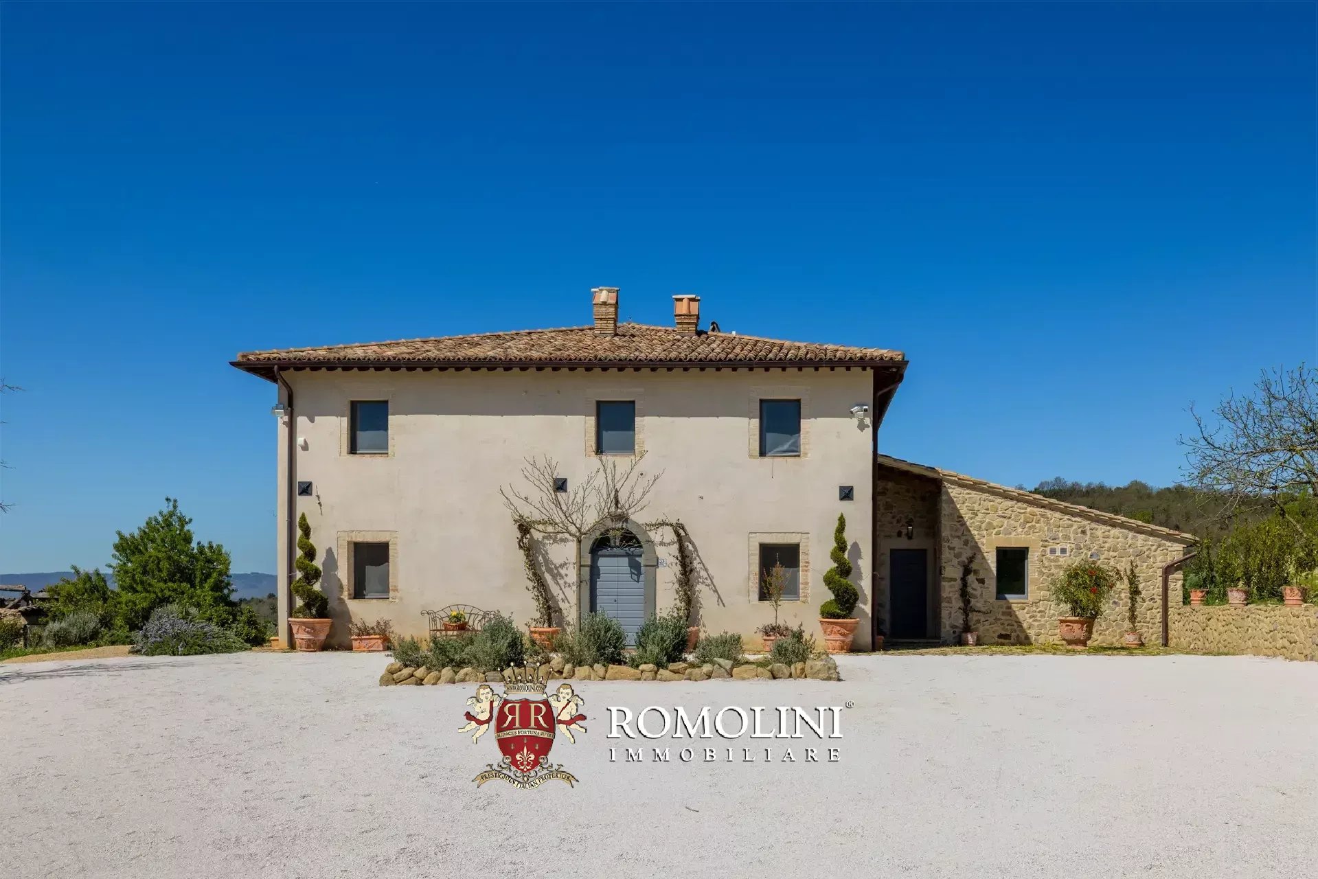 6 Bedroom Villa/Townhouse's Image 29