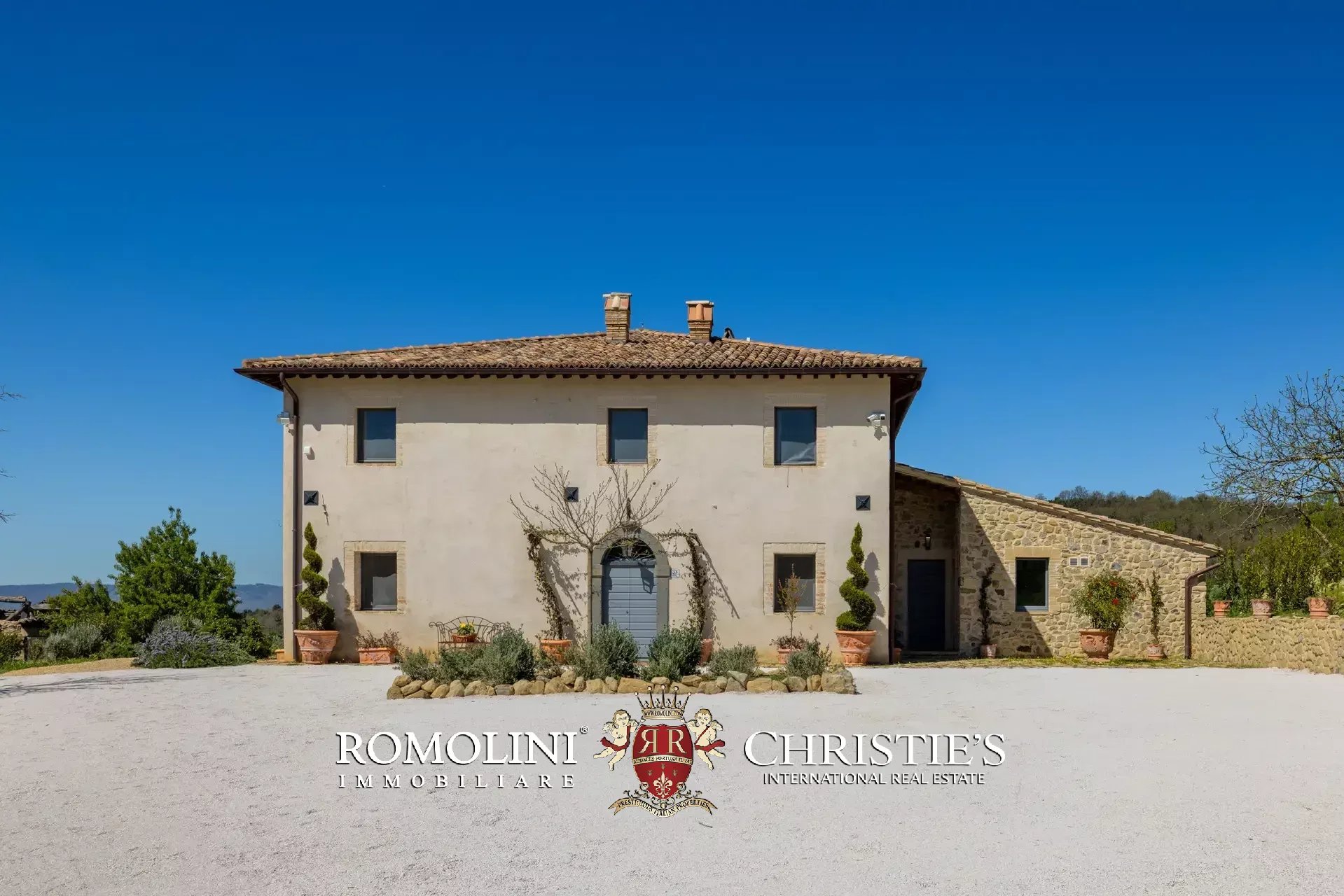 6 Bedroom Villa/Townhouse's Image 29