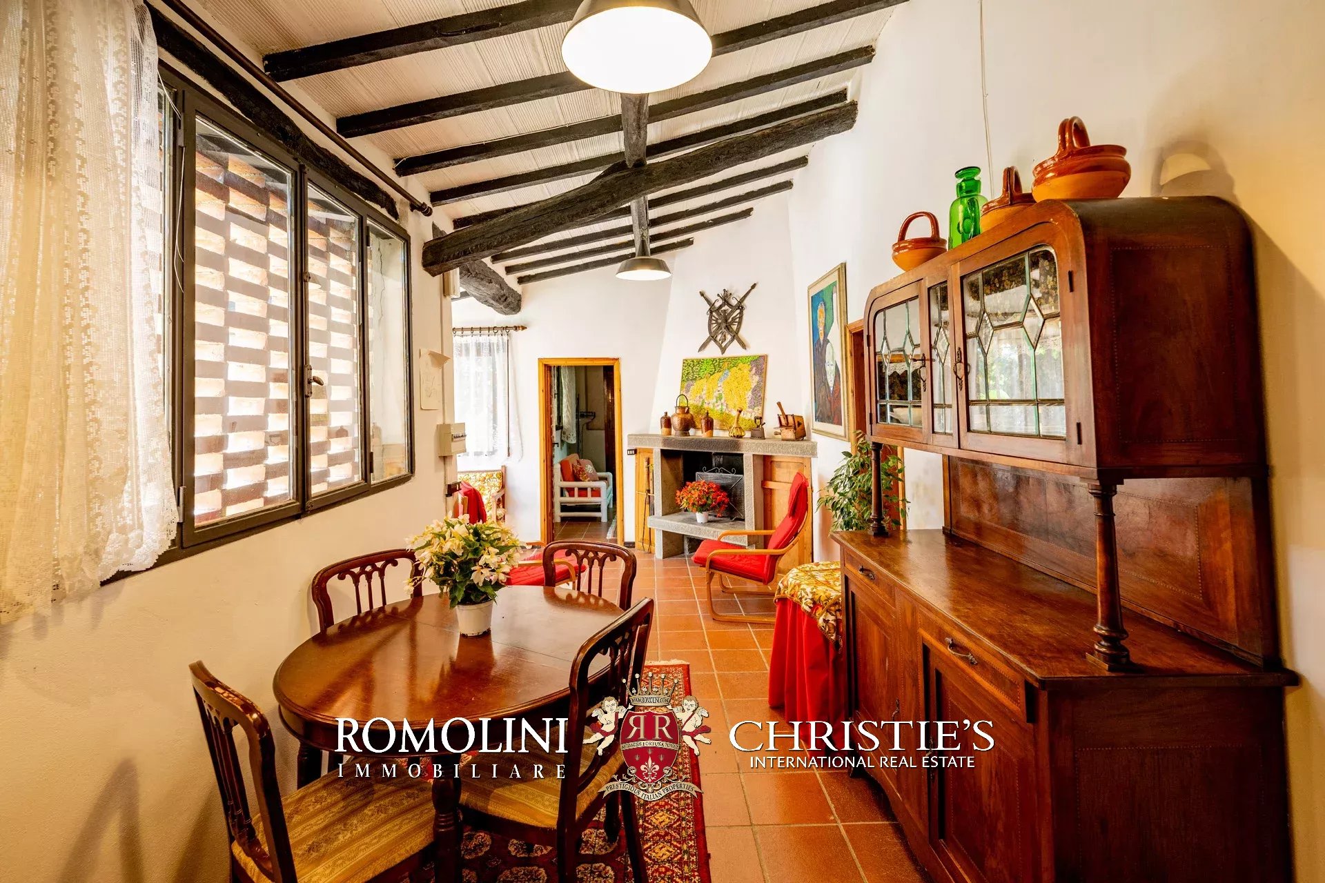 9 Bedroom Villa/Townhouse's Image 100