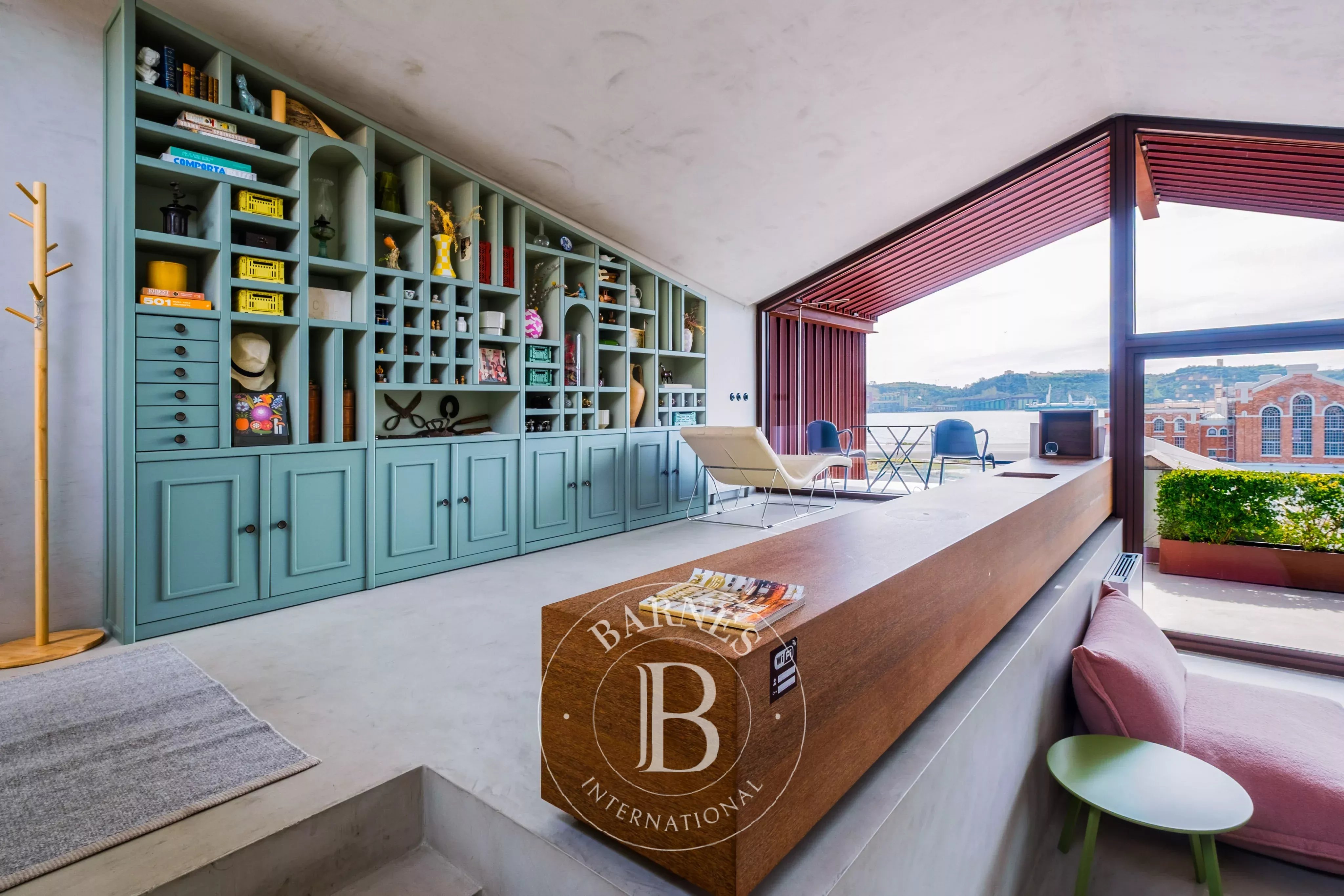 Maison contemporaine avec vue sur le fleuve