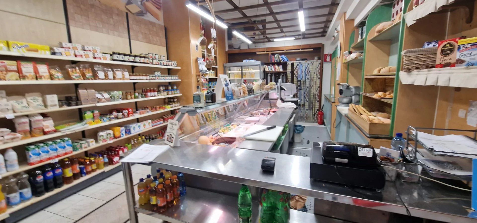 Vendita Attivitá commerciale - Mura negozio Pescara