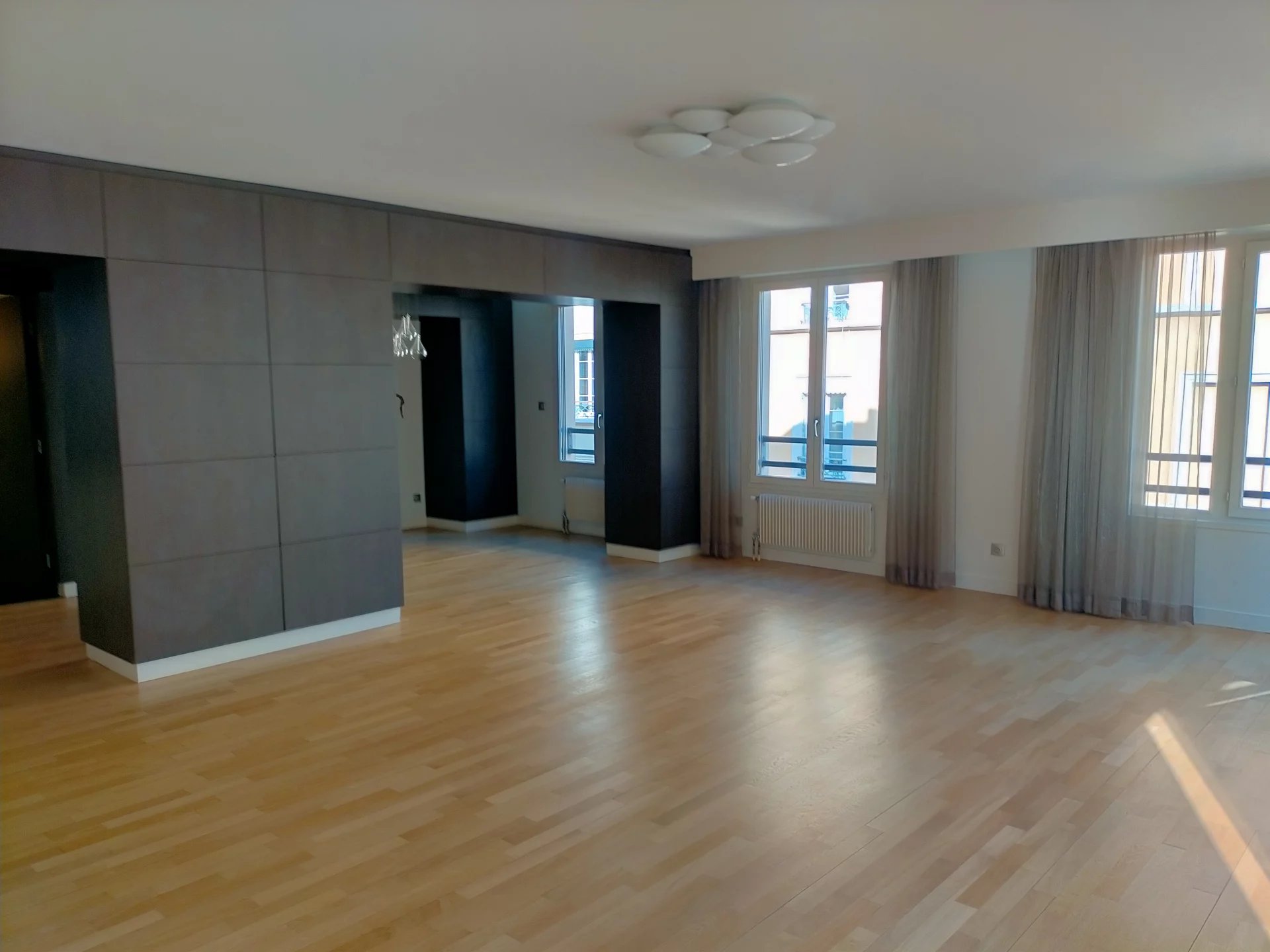 6818104 Location Lyon 6ème