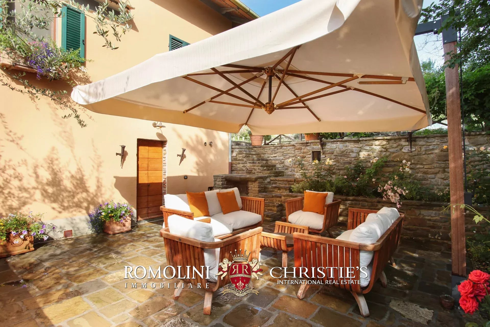 3 Bedroom Villa/Townhouse's Image 6