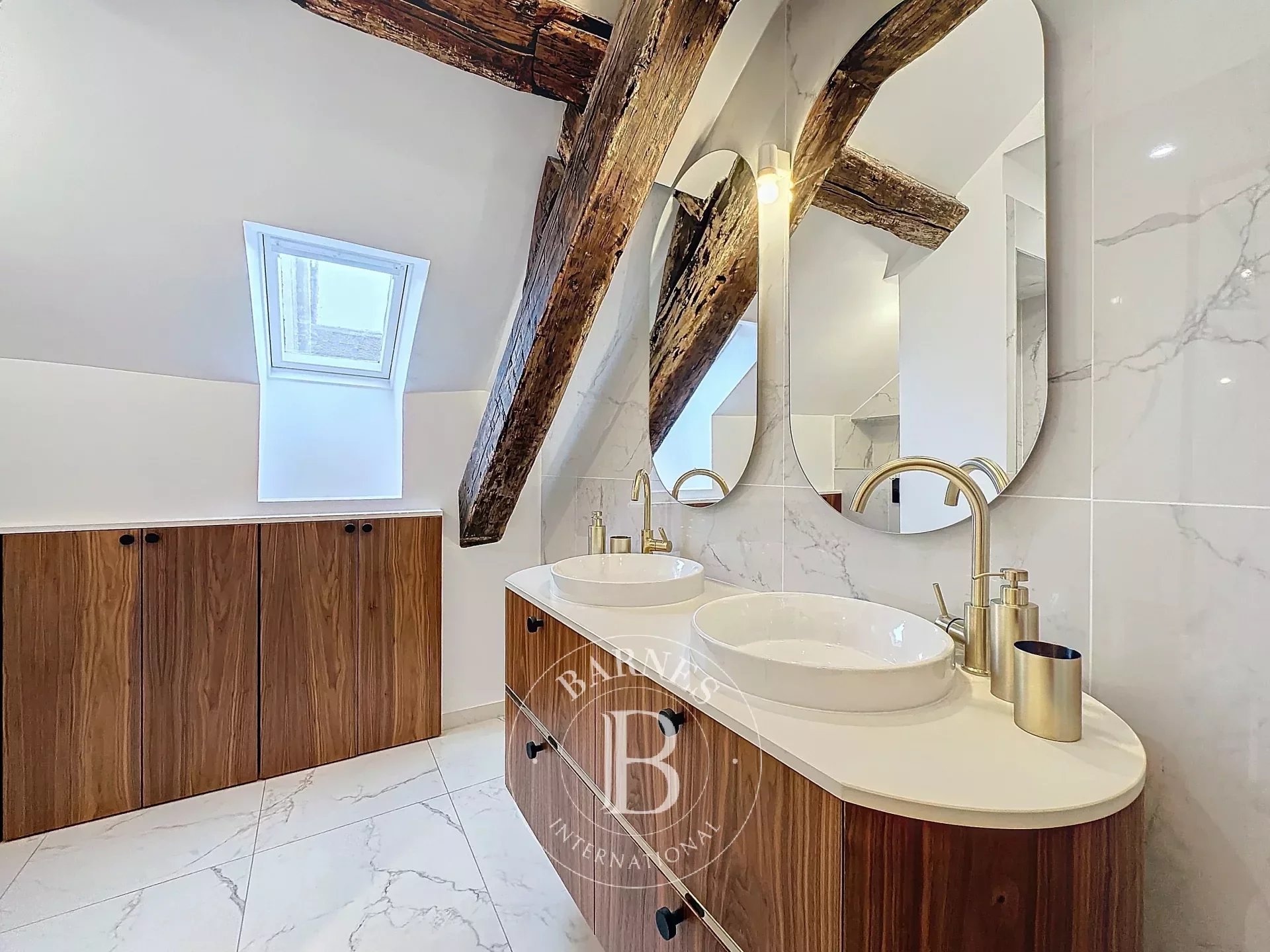 Daire Paris 4ème - picture 9