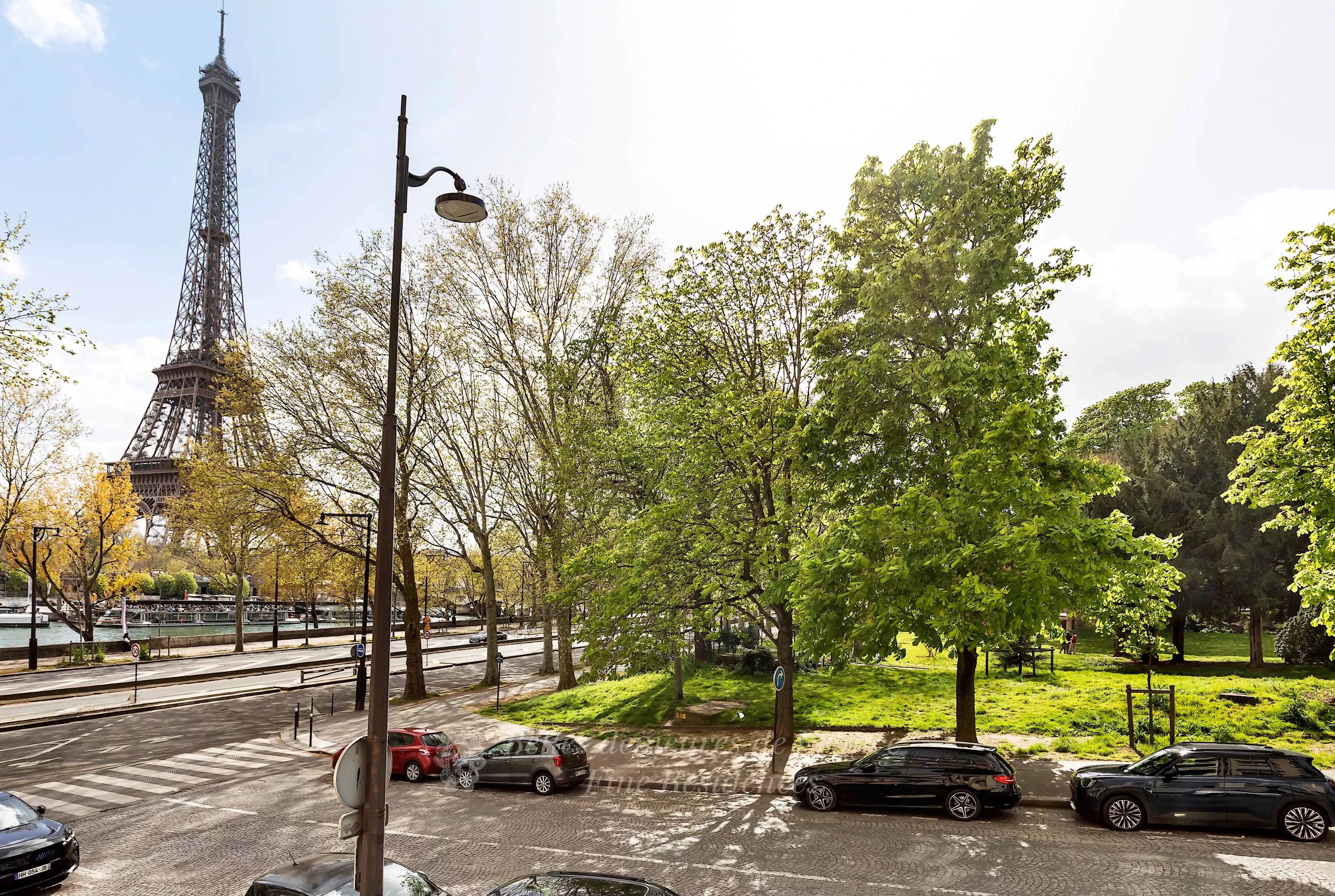 Sale Apartment Paris 16th