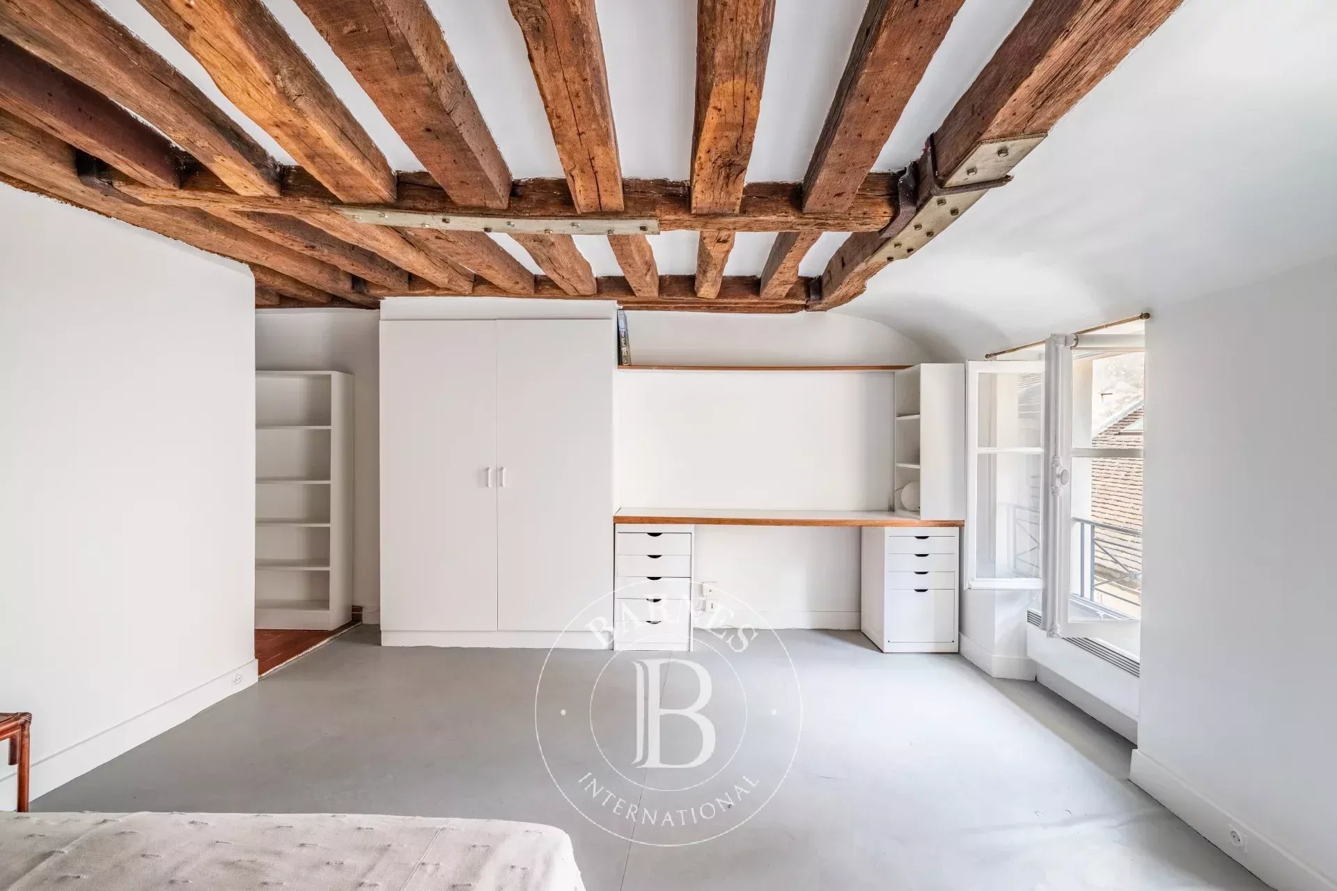 Daire Paris 4ème - picture 4